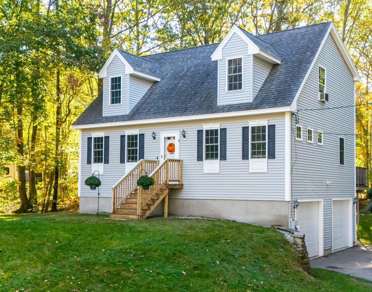 MLS 5064168: 5 Dolores Avenue, Derry NH
