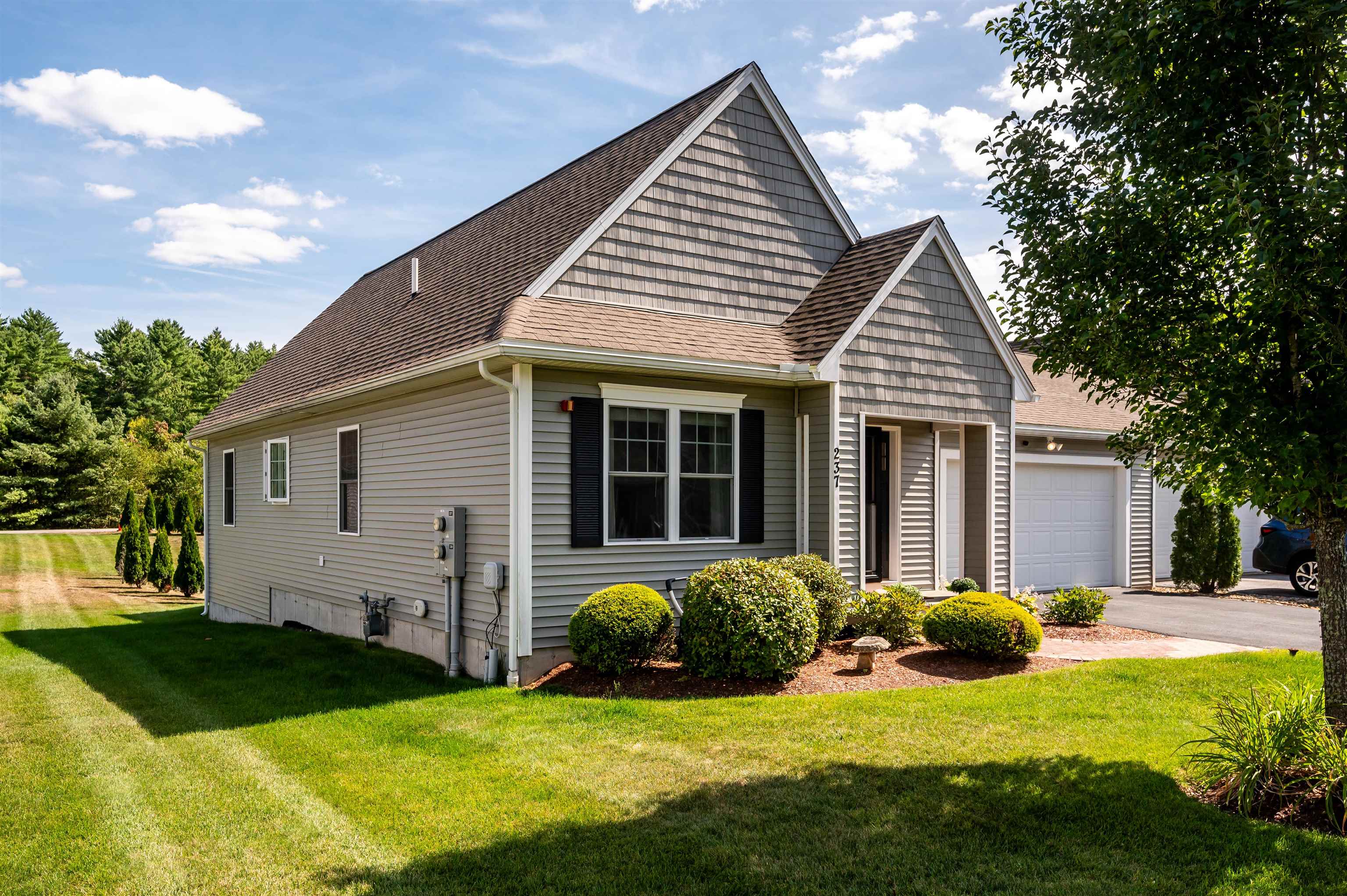 MLS 5064169: 237 Villager Road, Chester NH