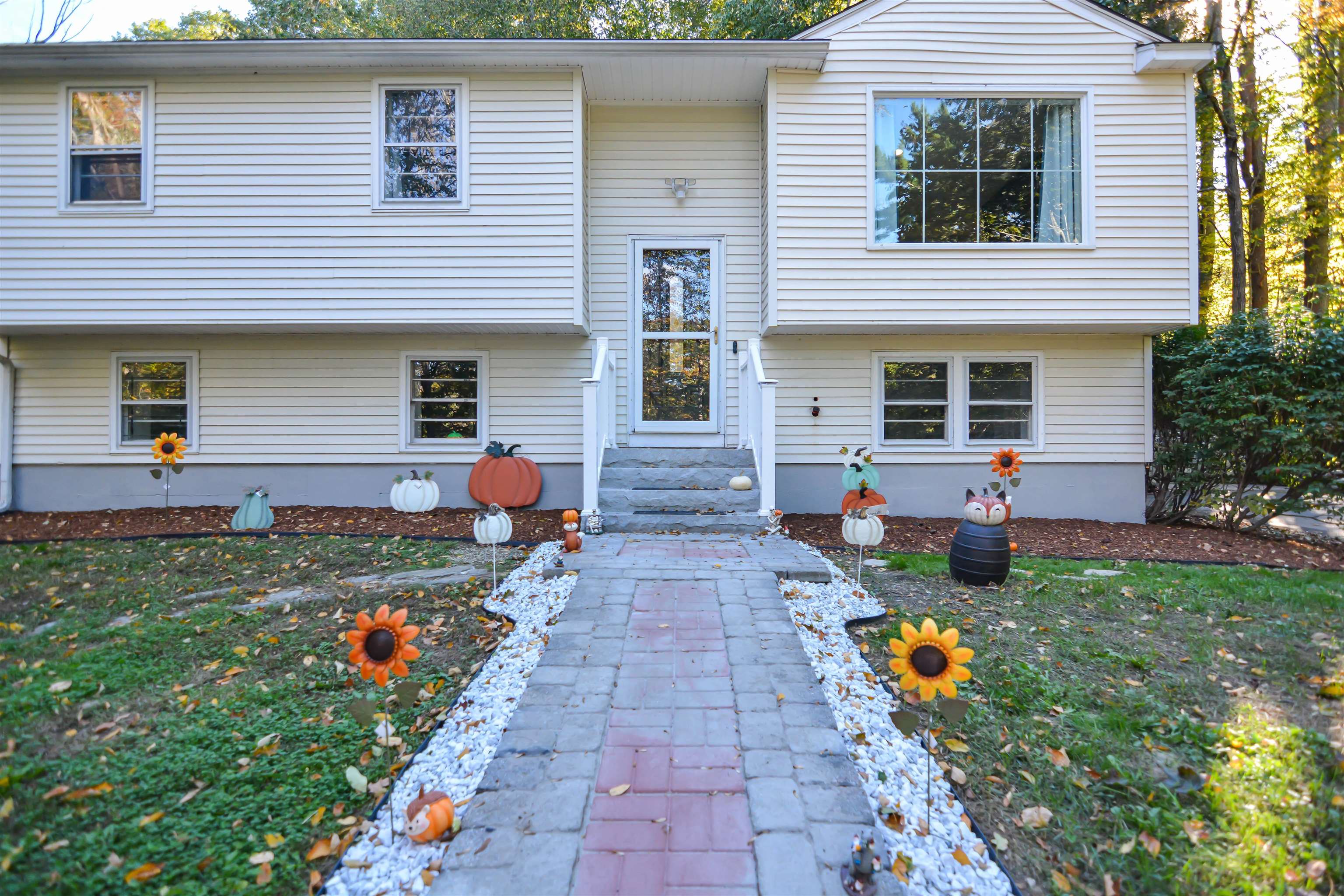 MLS 5064239: 183 Chester Road, Derry NH