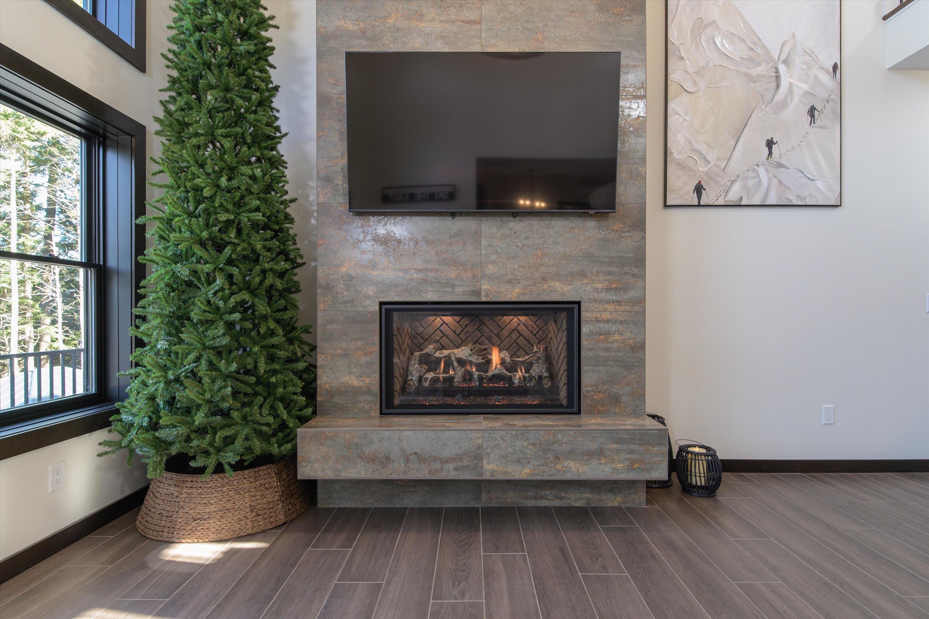 Floor to Ceiling Gas Fireplace