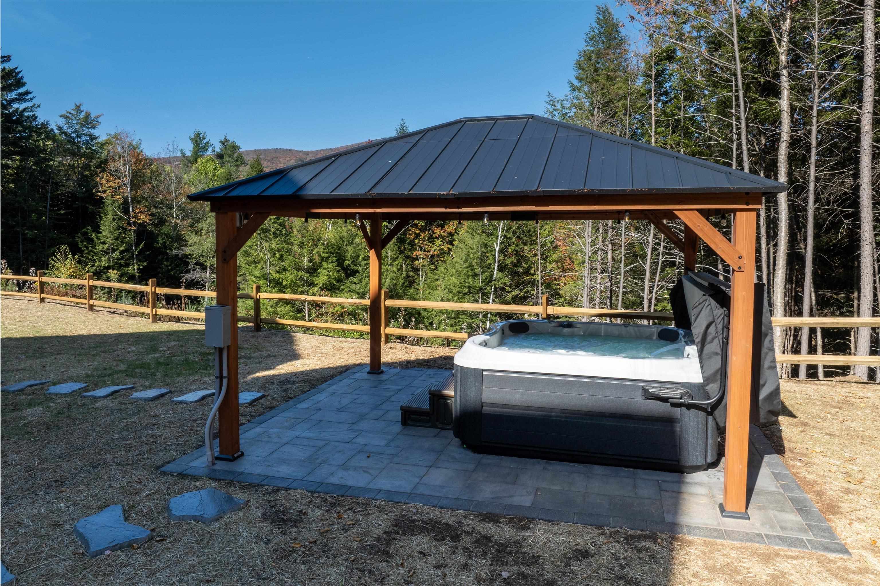 Covered and Lighted hot Tub Area