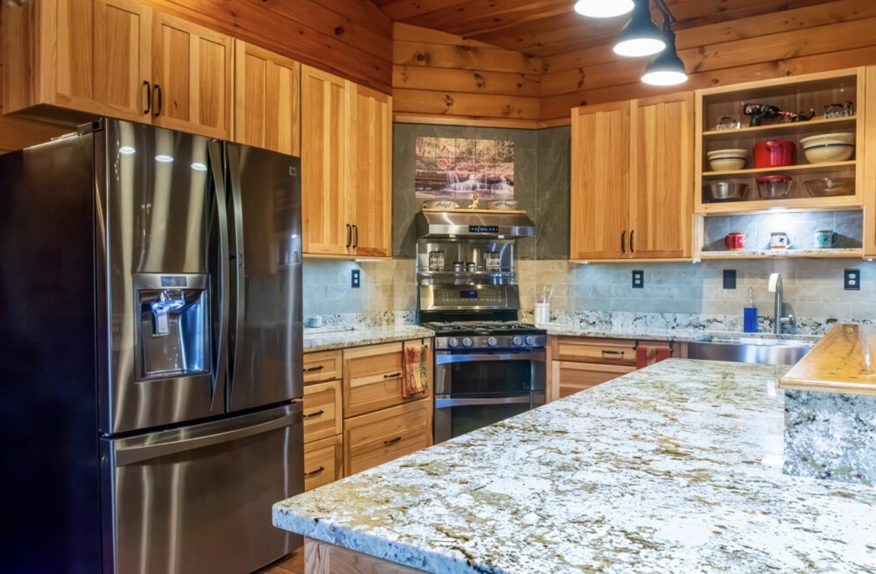 Kitchen 24183031