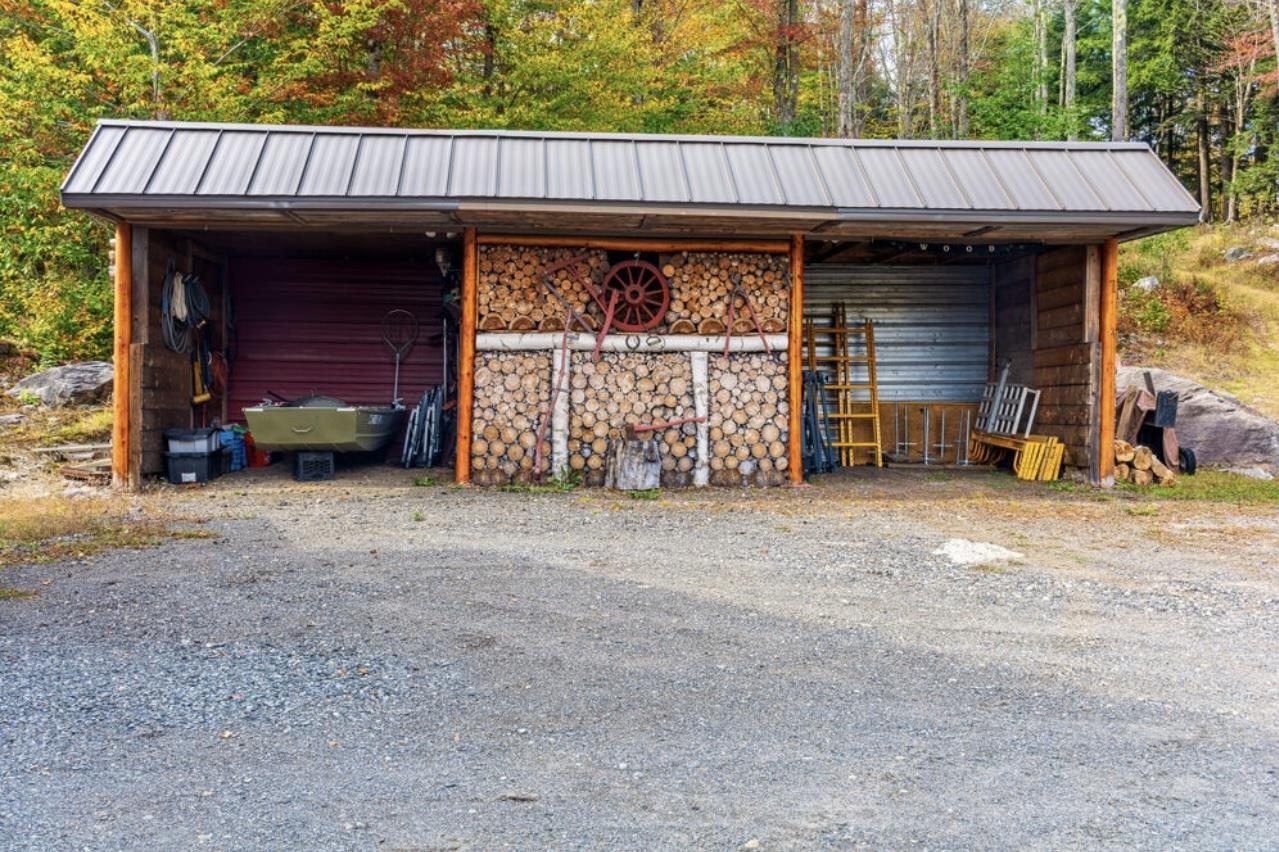 Woodshed/Equipment Shed 24182991