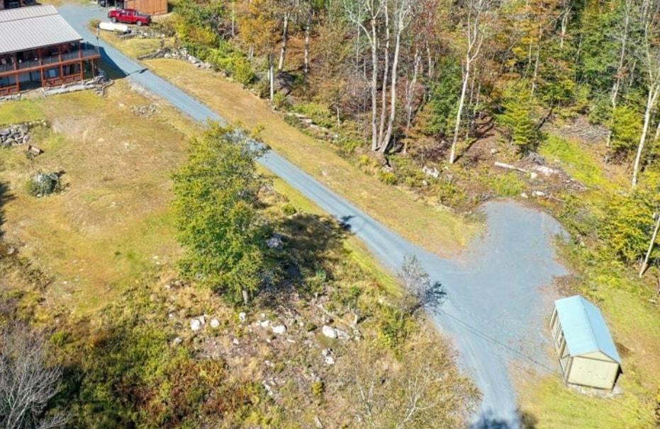 Spacious Parking Pad with Room enough for an RV, Motorhome or Large Trailer 24182986