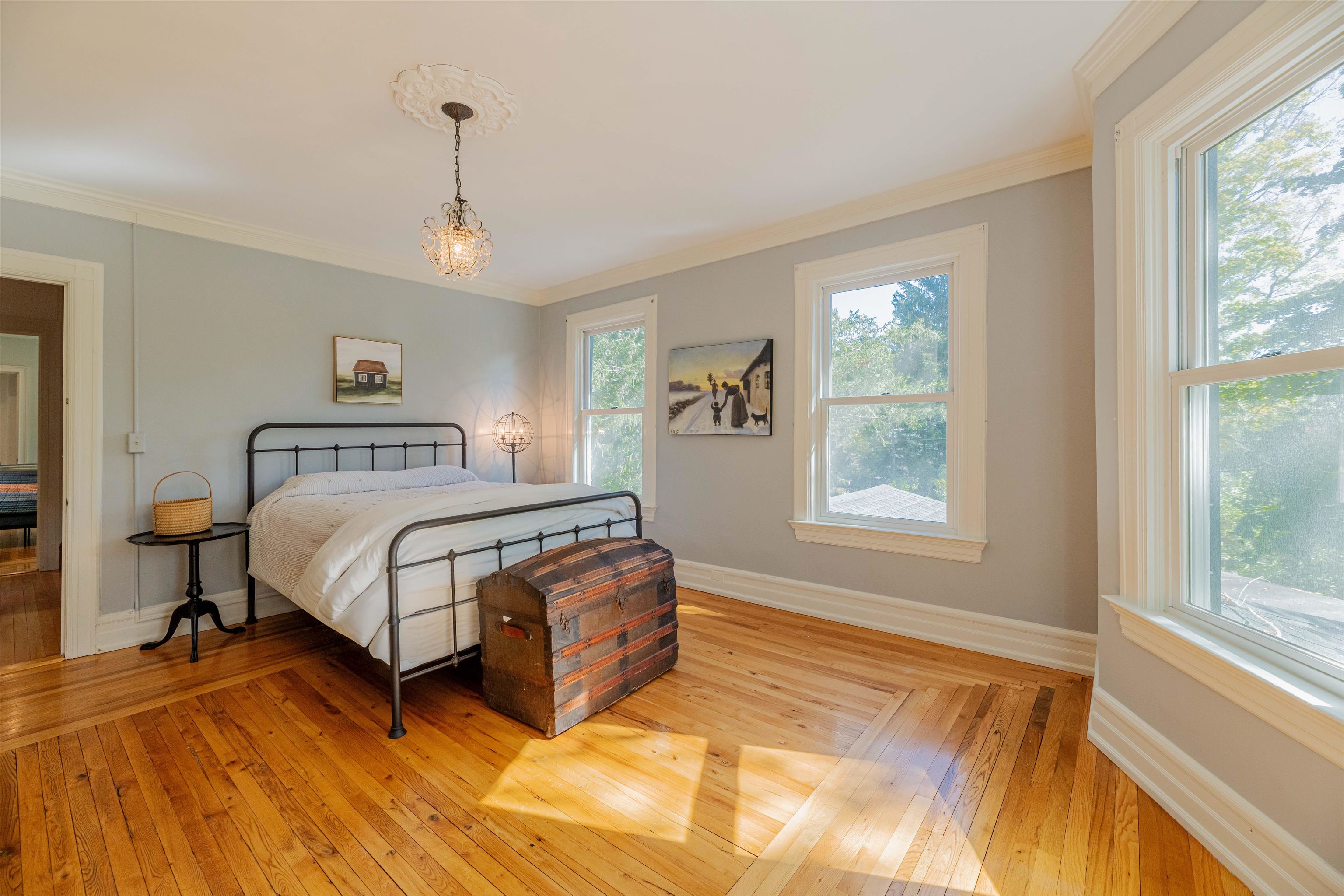 2nd floor bedroom