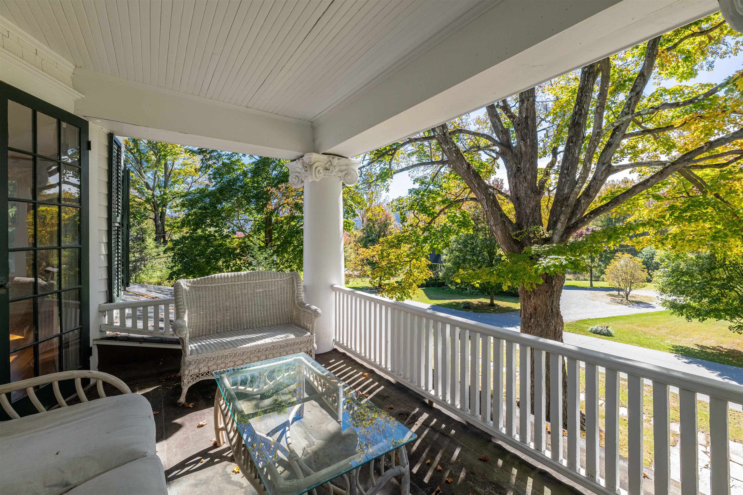 2nd Floor sitting porch
