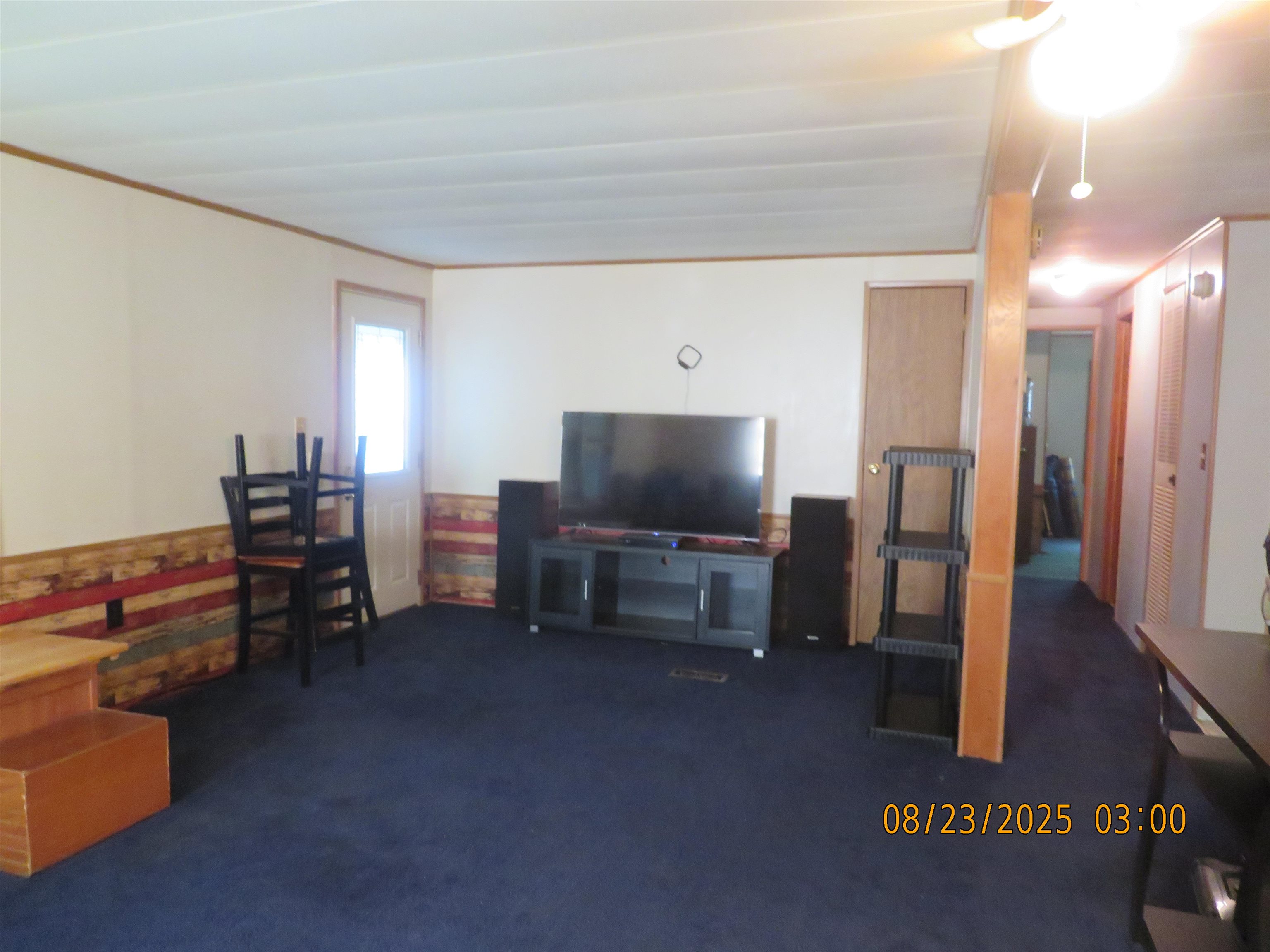 Photo 7 of 23