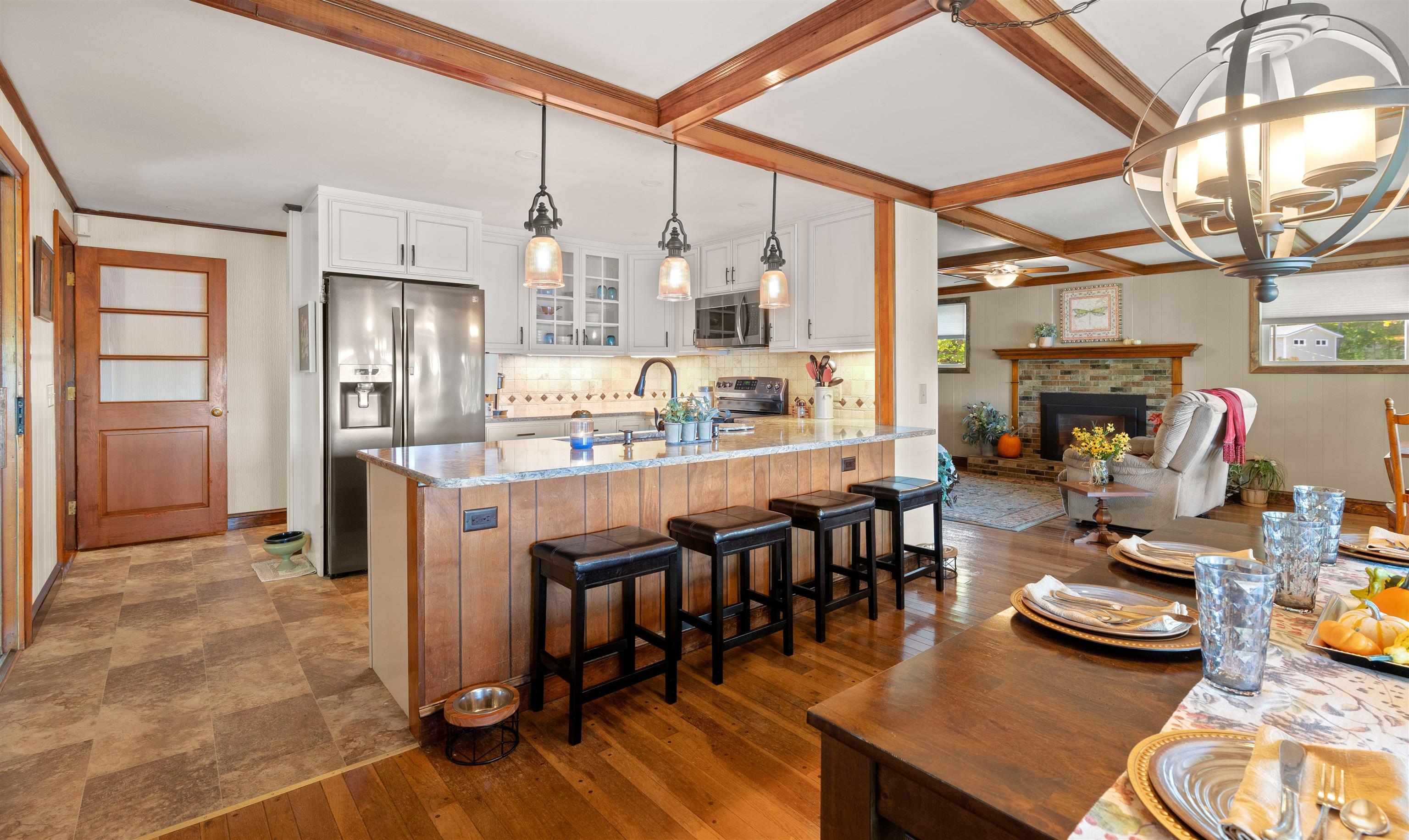 Great entertain space here