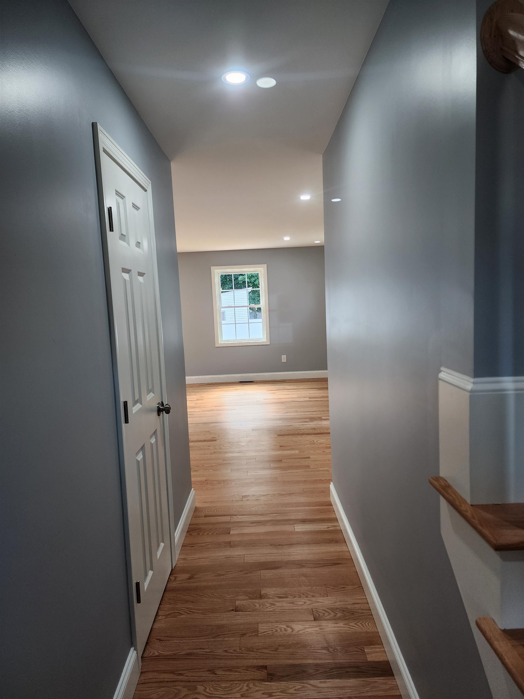 1st floor hallway