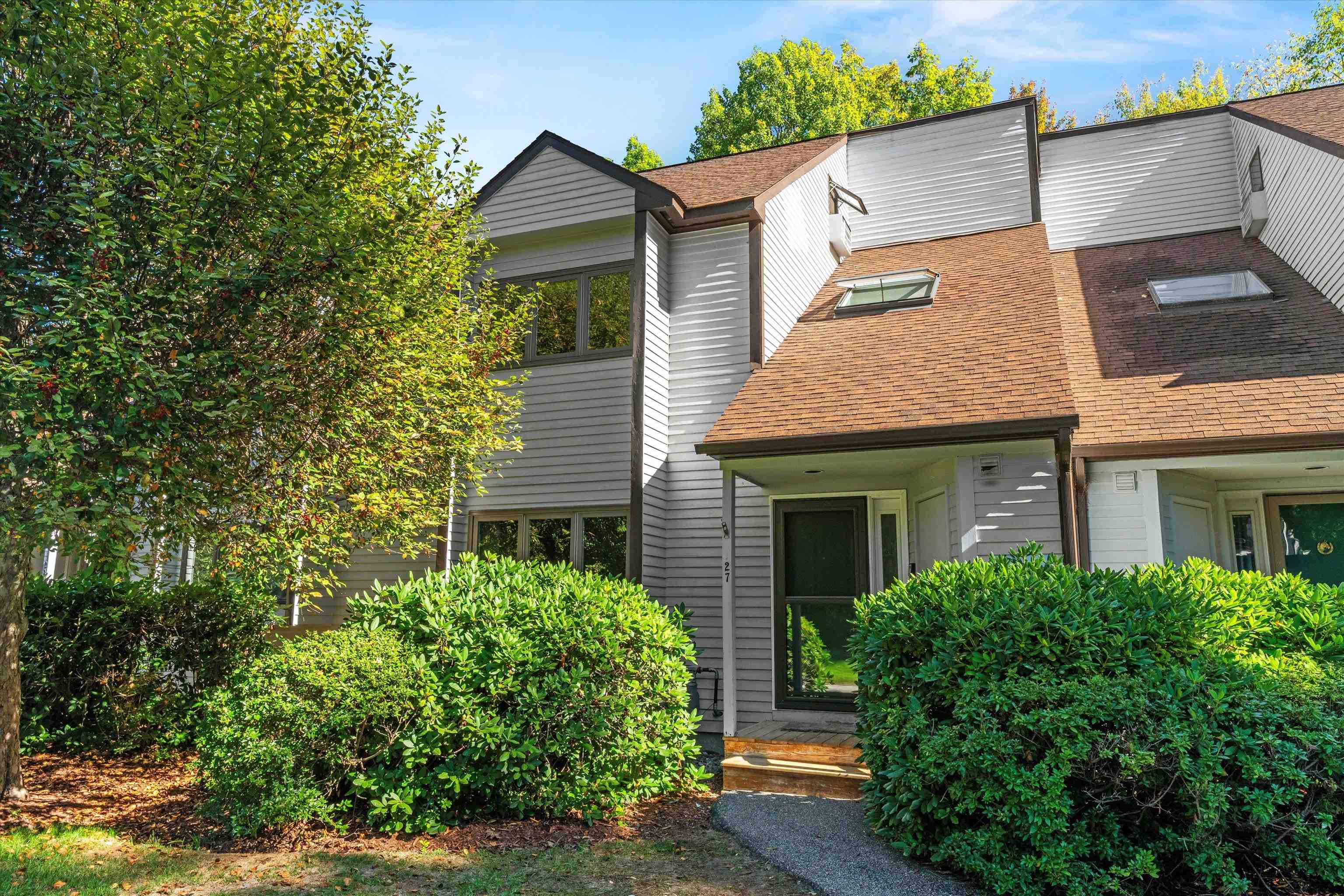 MLS 5064659: 27 Pondview Drive, Merrimack NH
