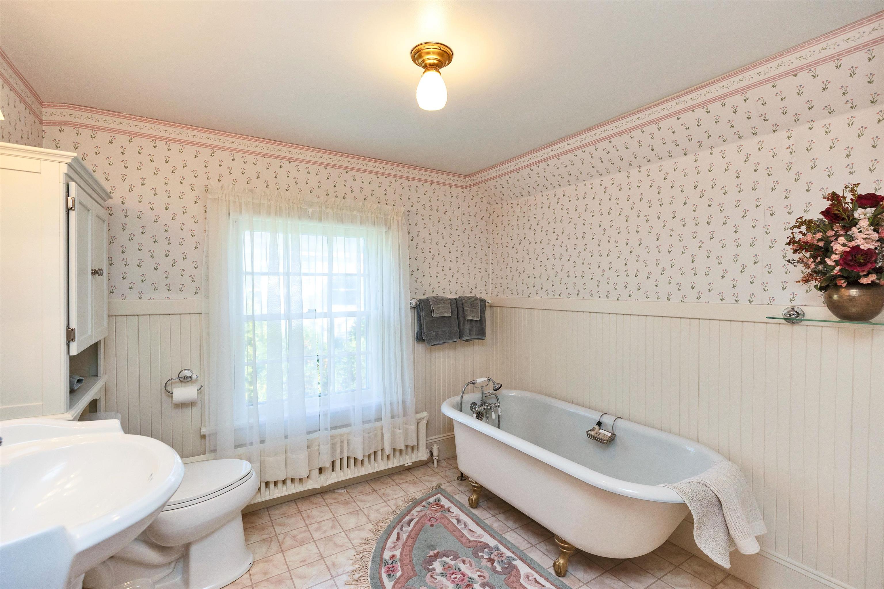 3rd floor bathroom