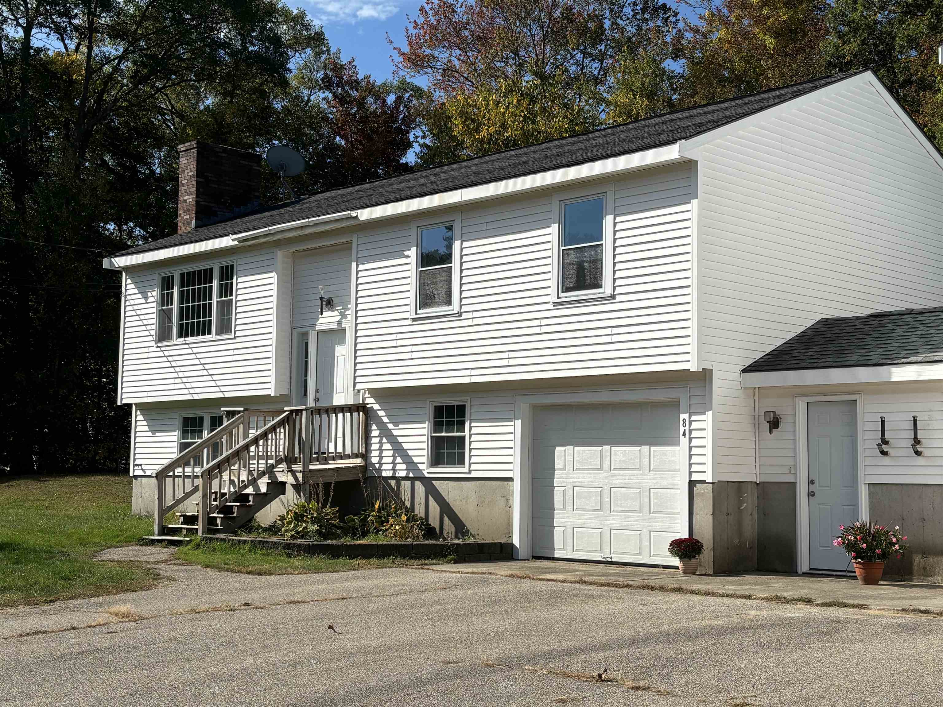 MLS 5064743: 84 Viola Circle, Seabrook NH
