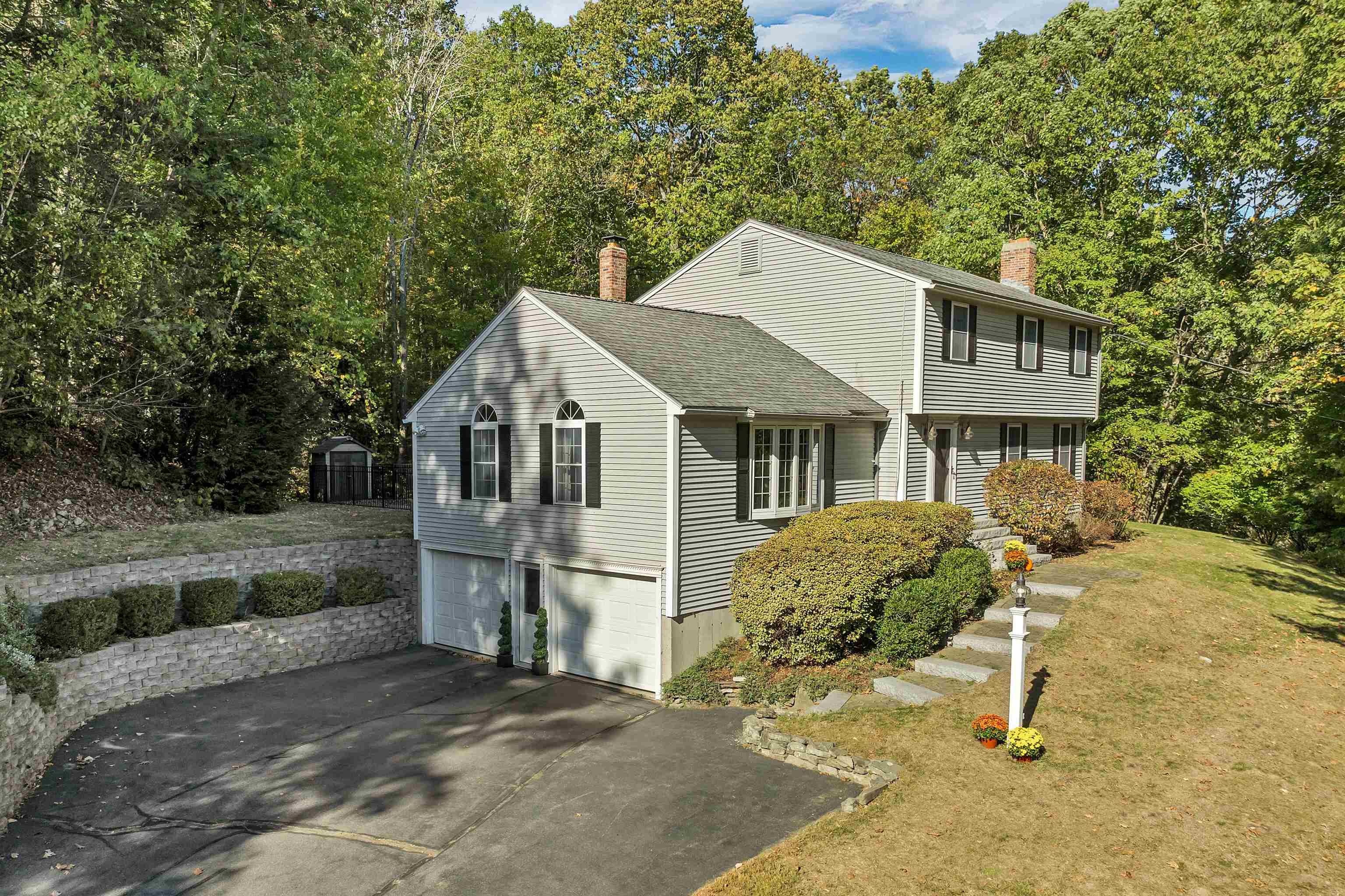 MLS 5064814: 185 Buttrick Road, Hampstead NH
