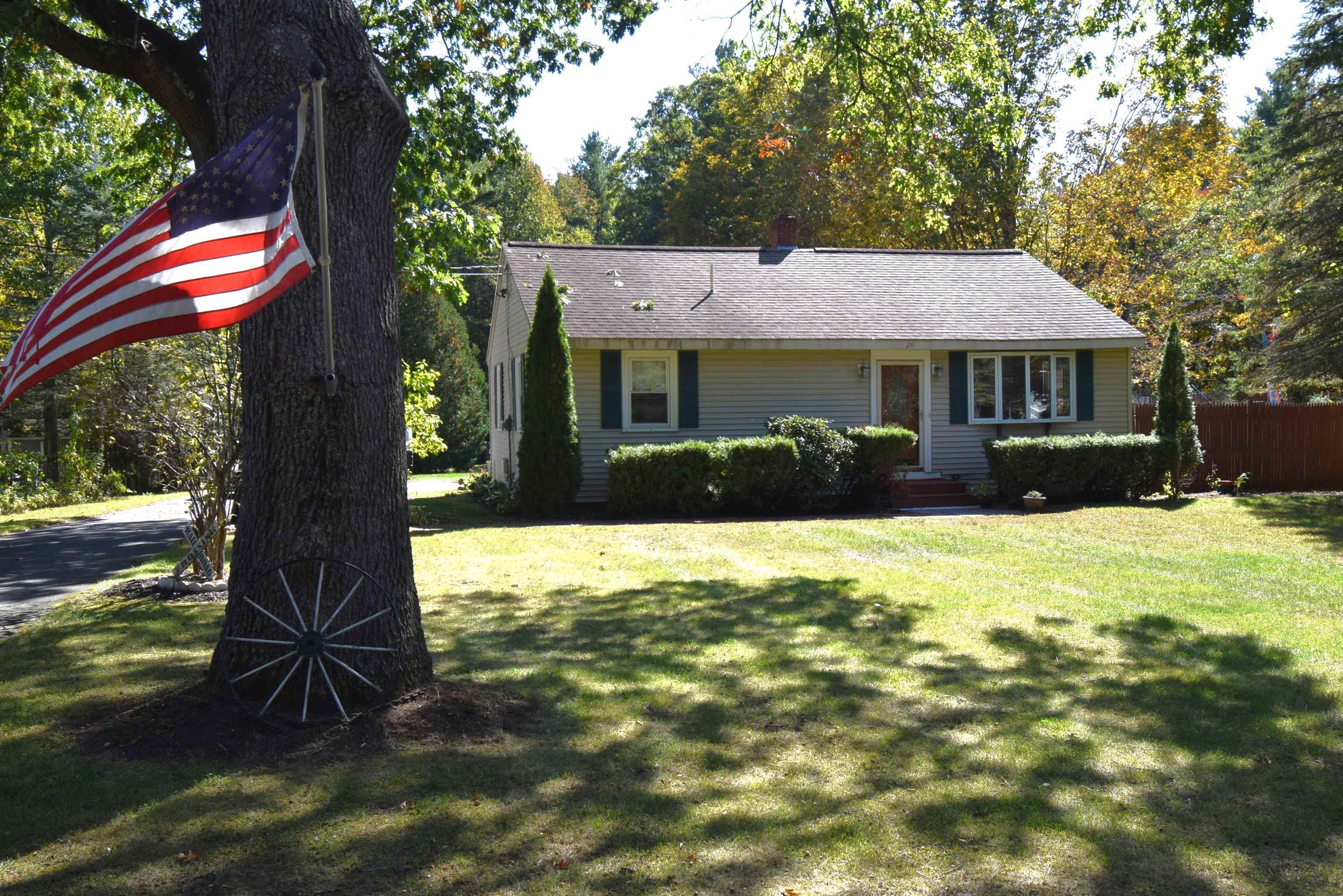 MLS 5064828: 24 Crane Crossing Road, Newton NH