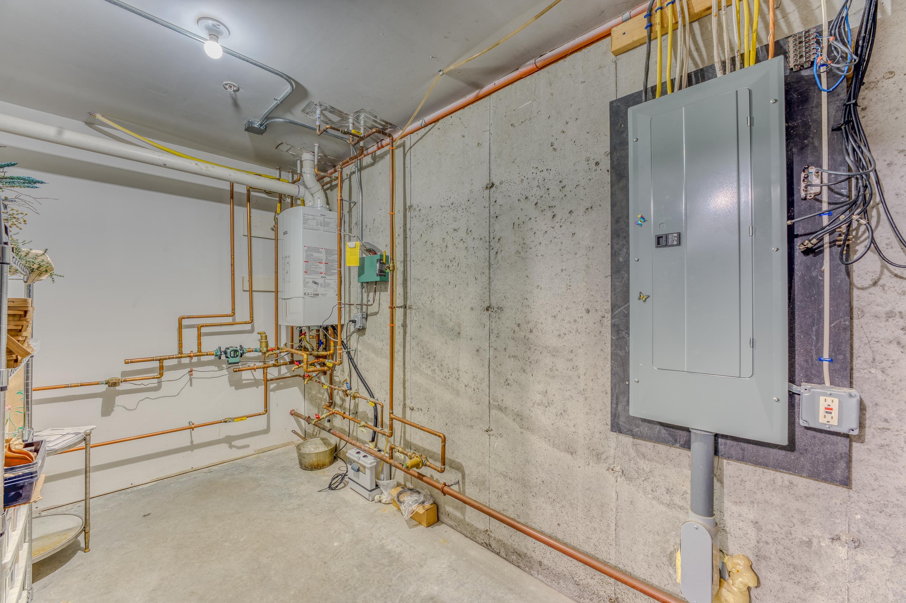 Energy efficient hot water boiler & utilities
