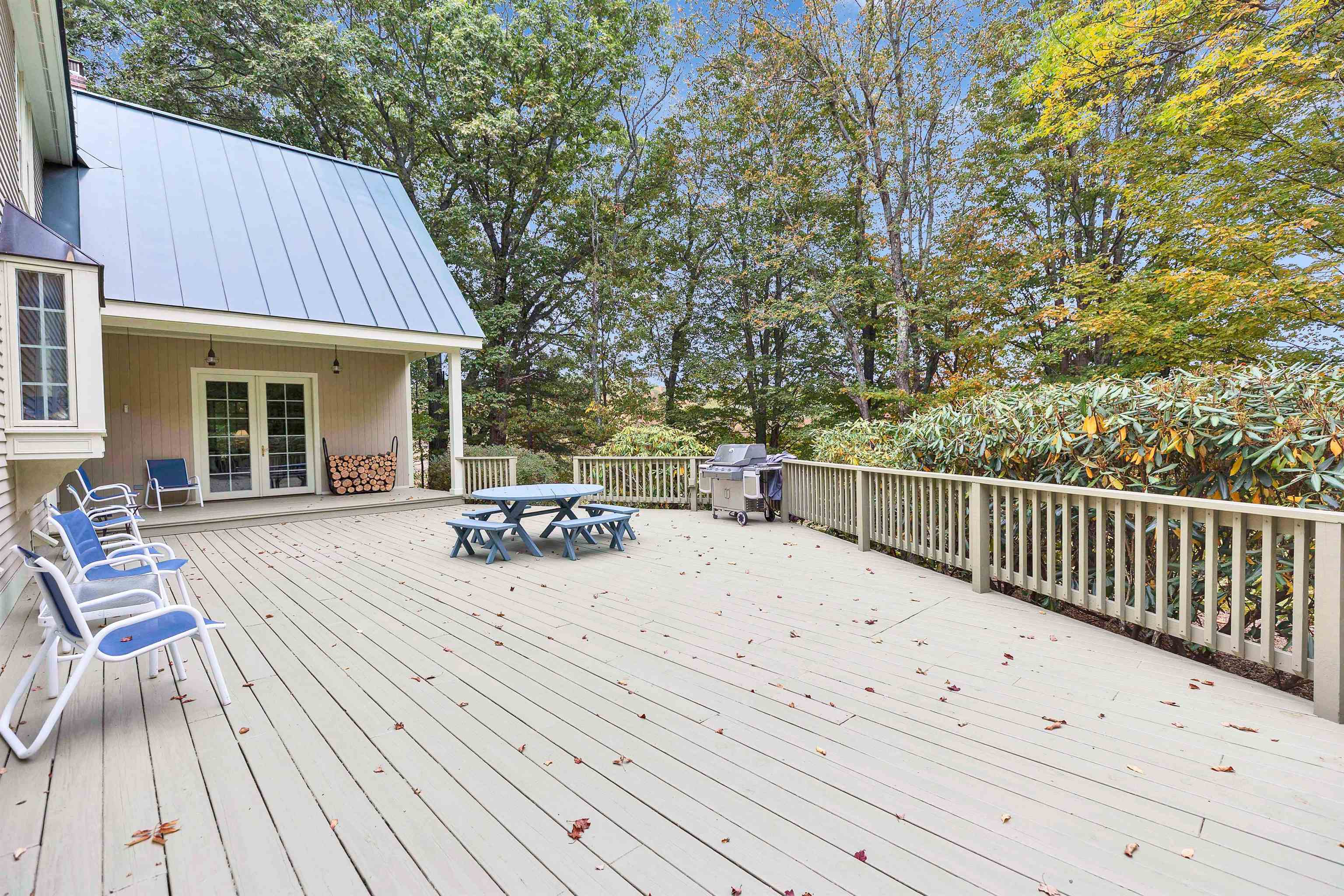 Large Party Deck