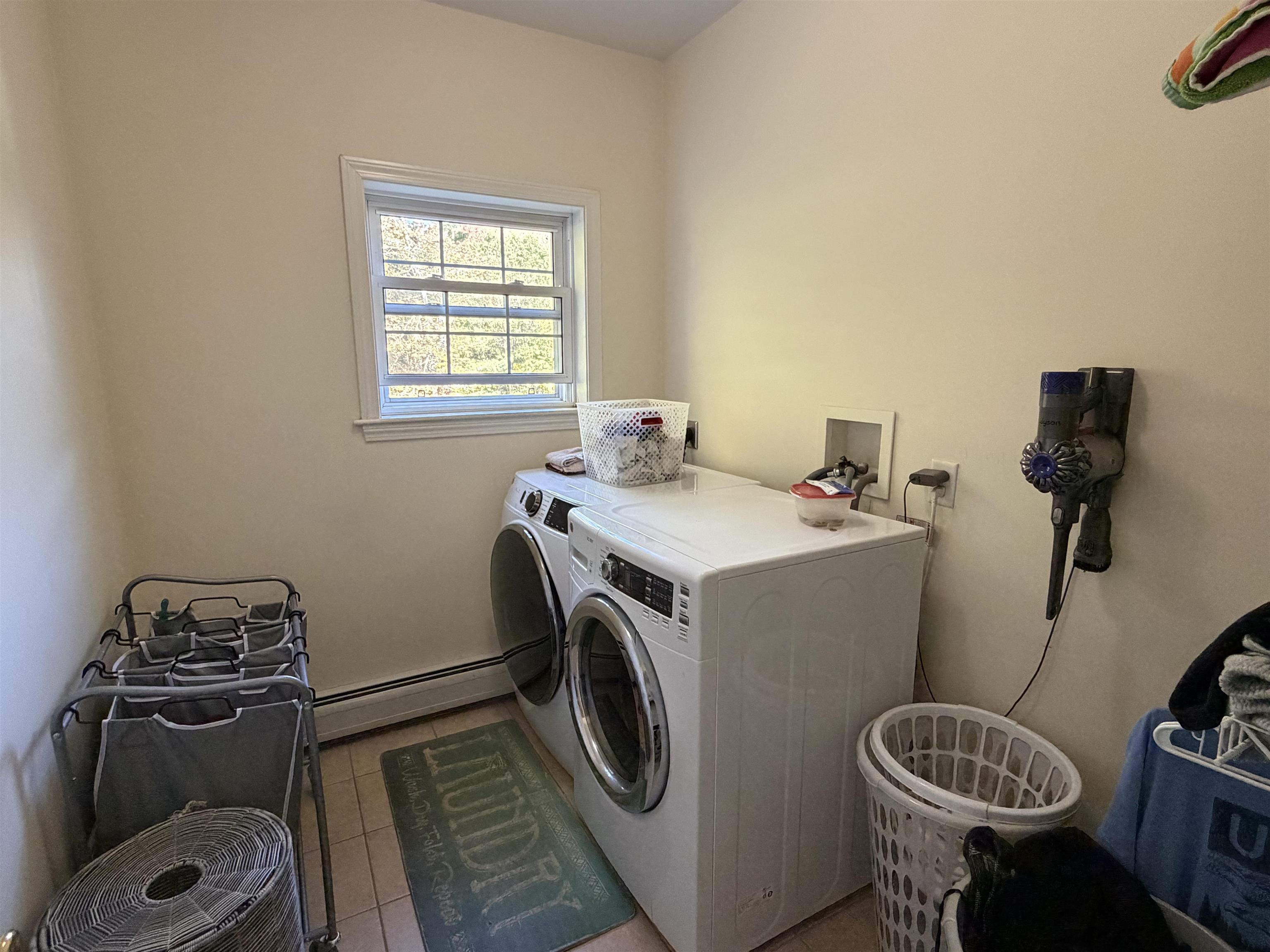 Photo 11 of 27