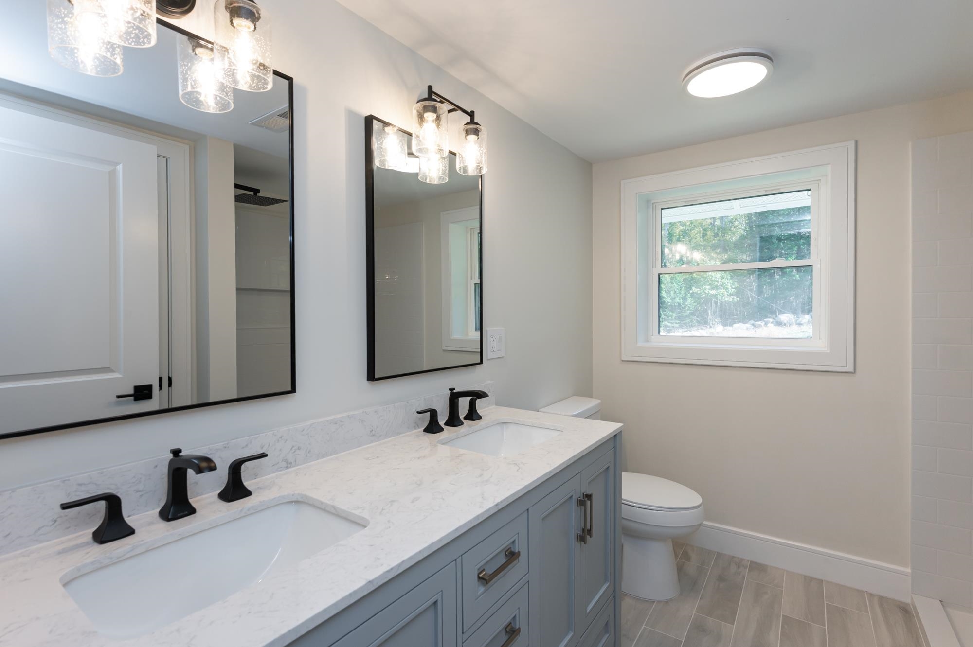 2nd Floor Bathroom