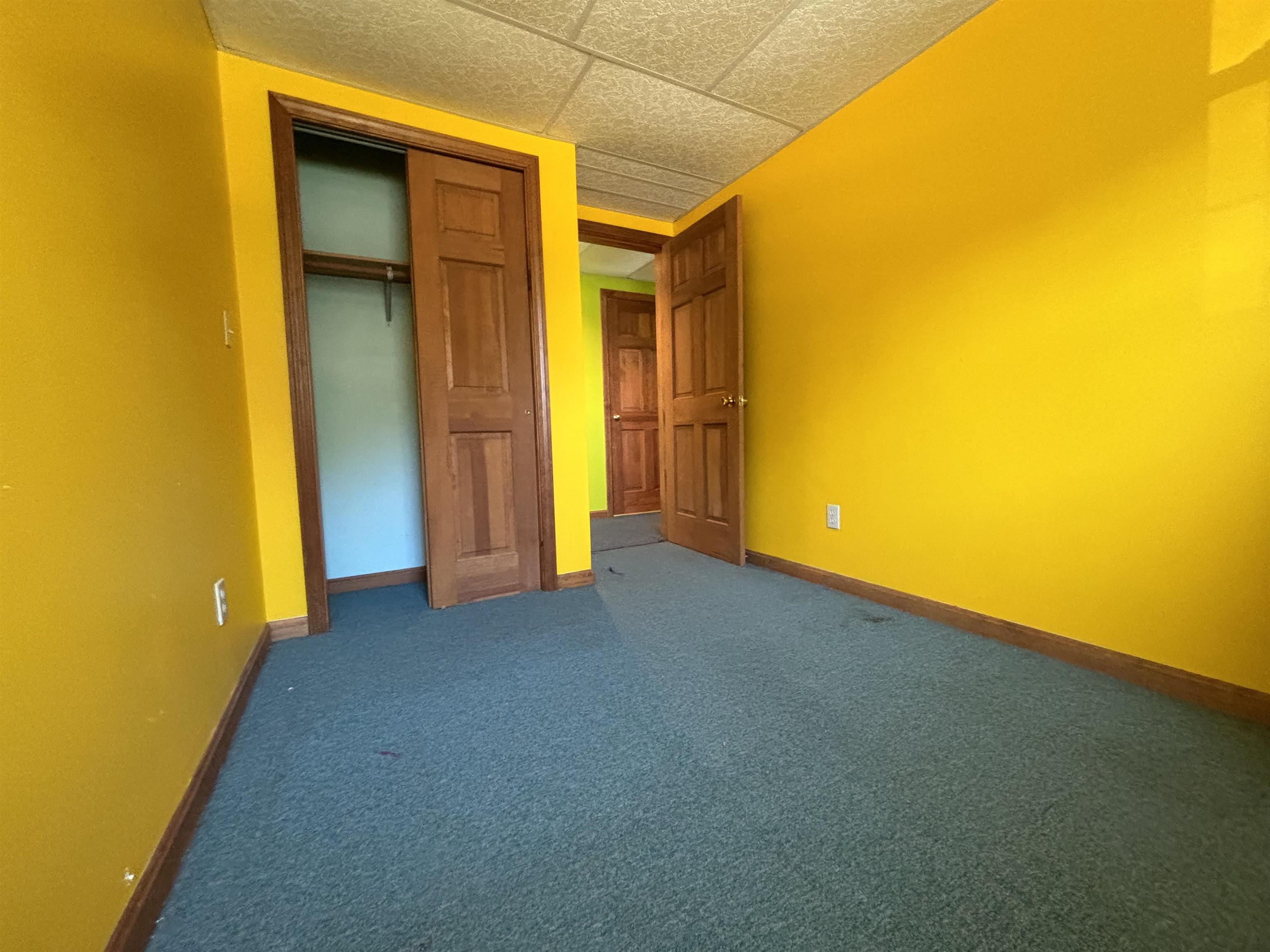 Photo 18 of 23