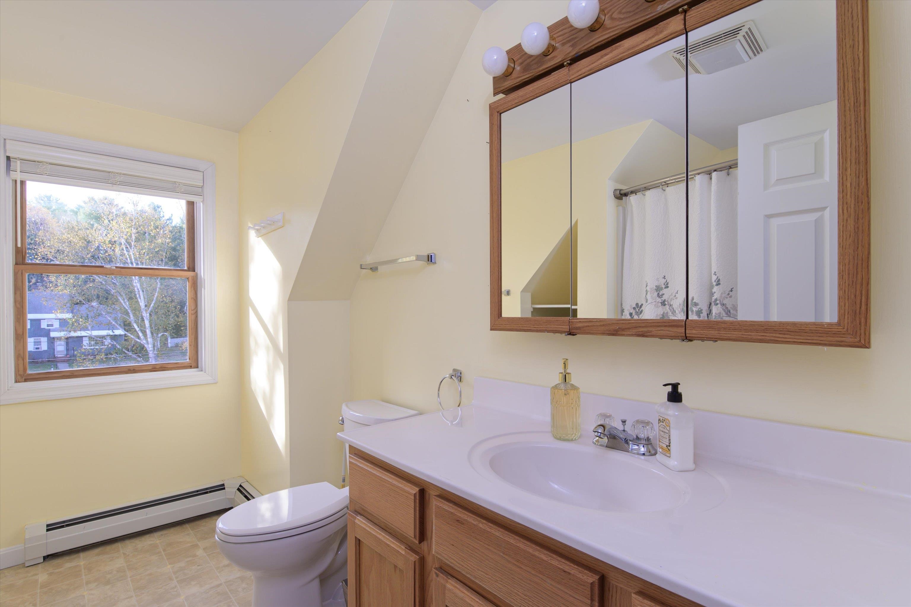 Full Bathroom Upstairs