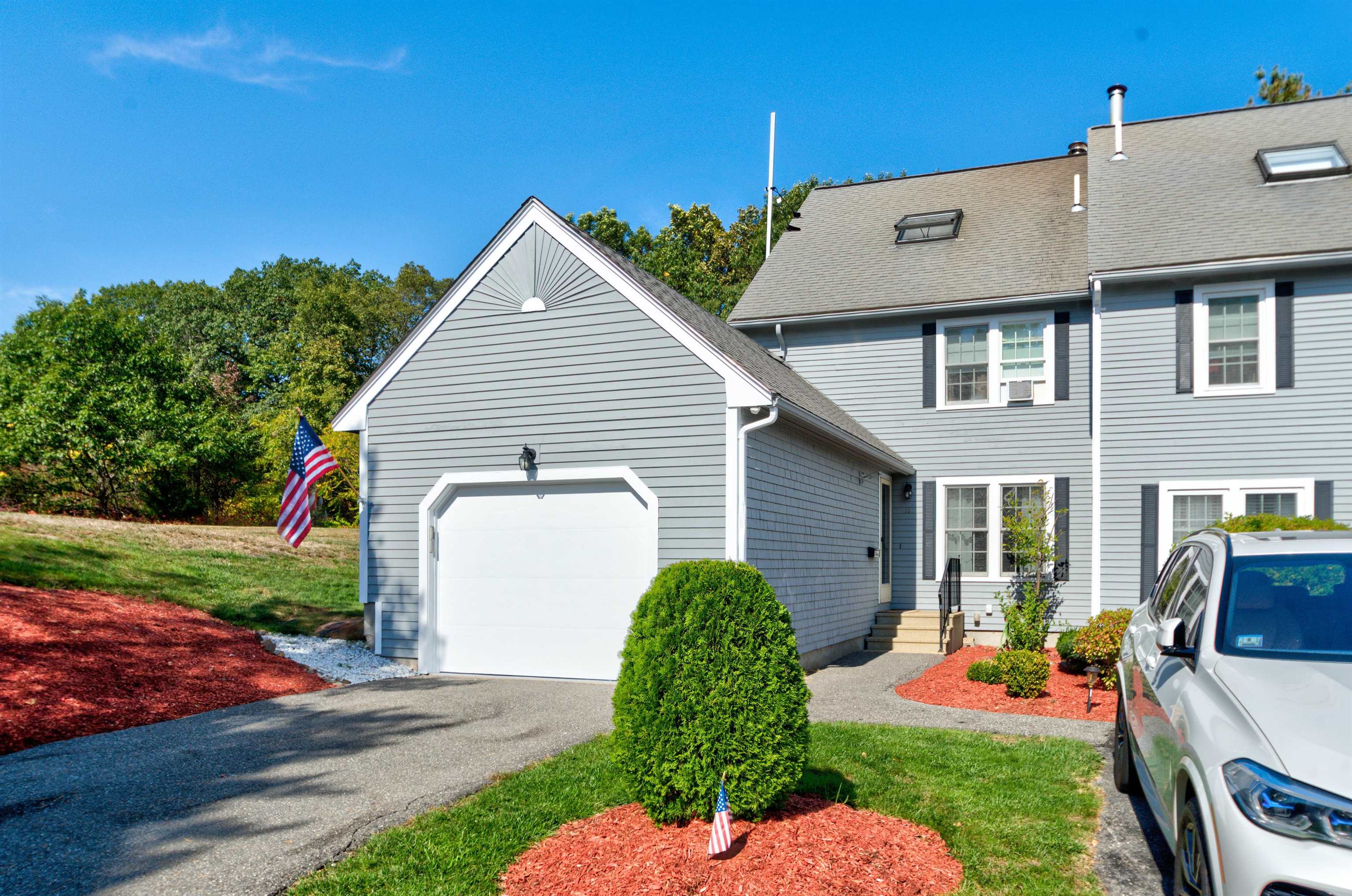 MLS 5065076: 11 Sullivan Court, Salem NH