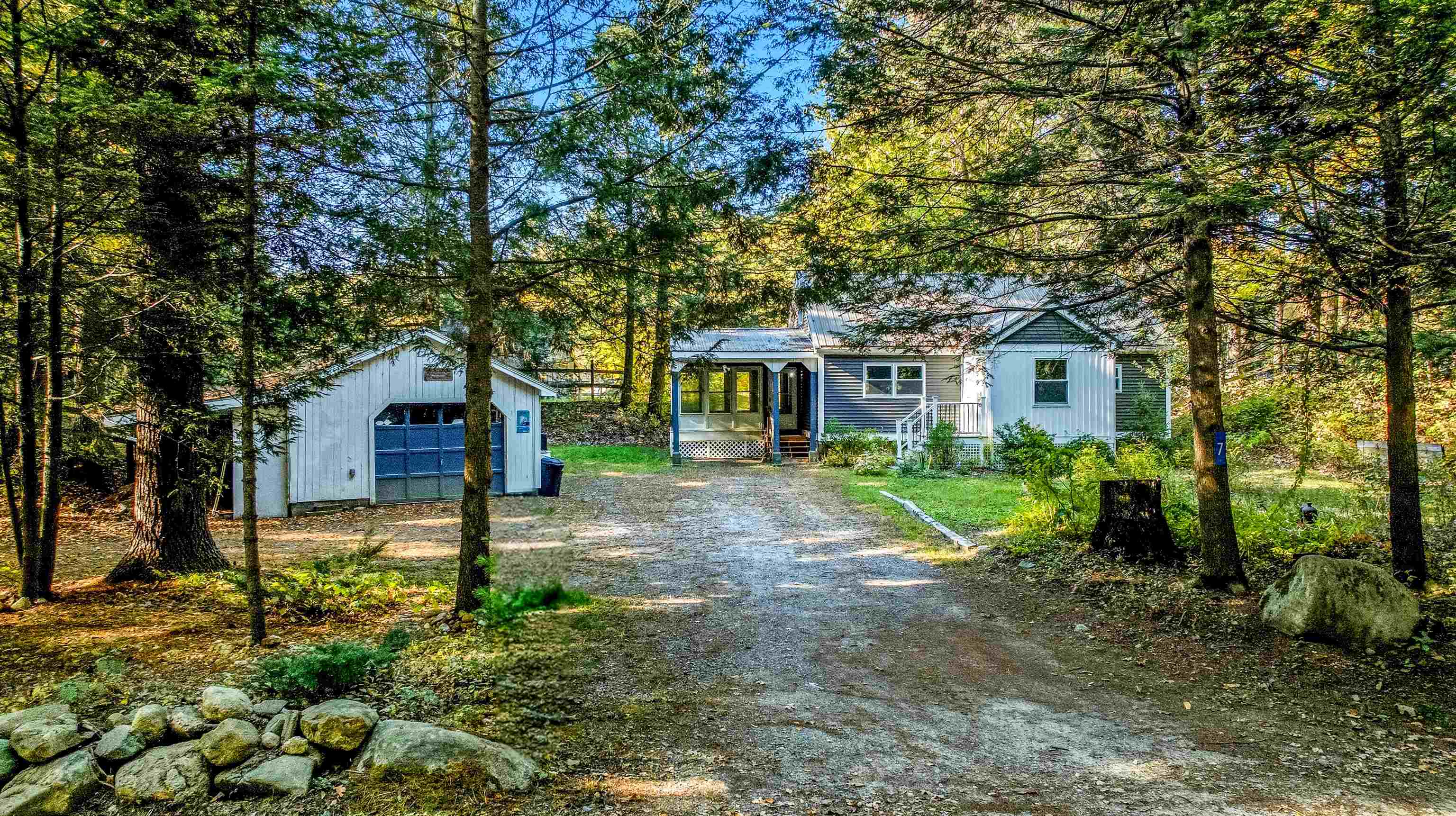 MLS 5065078: 7 Currierville Road, Newton NH