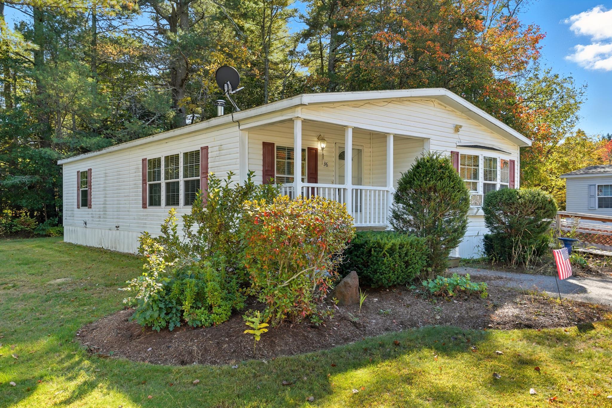 MLS 5065158: 36 Estate Drive, Barrington NH