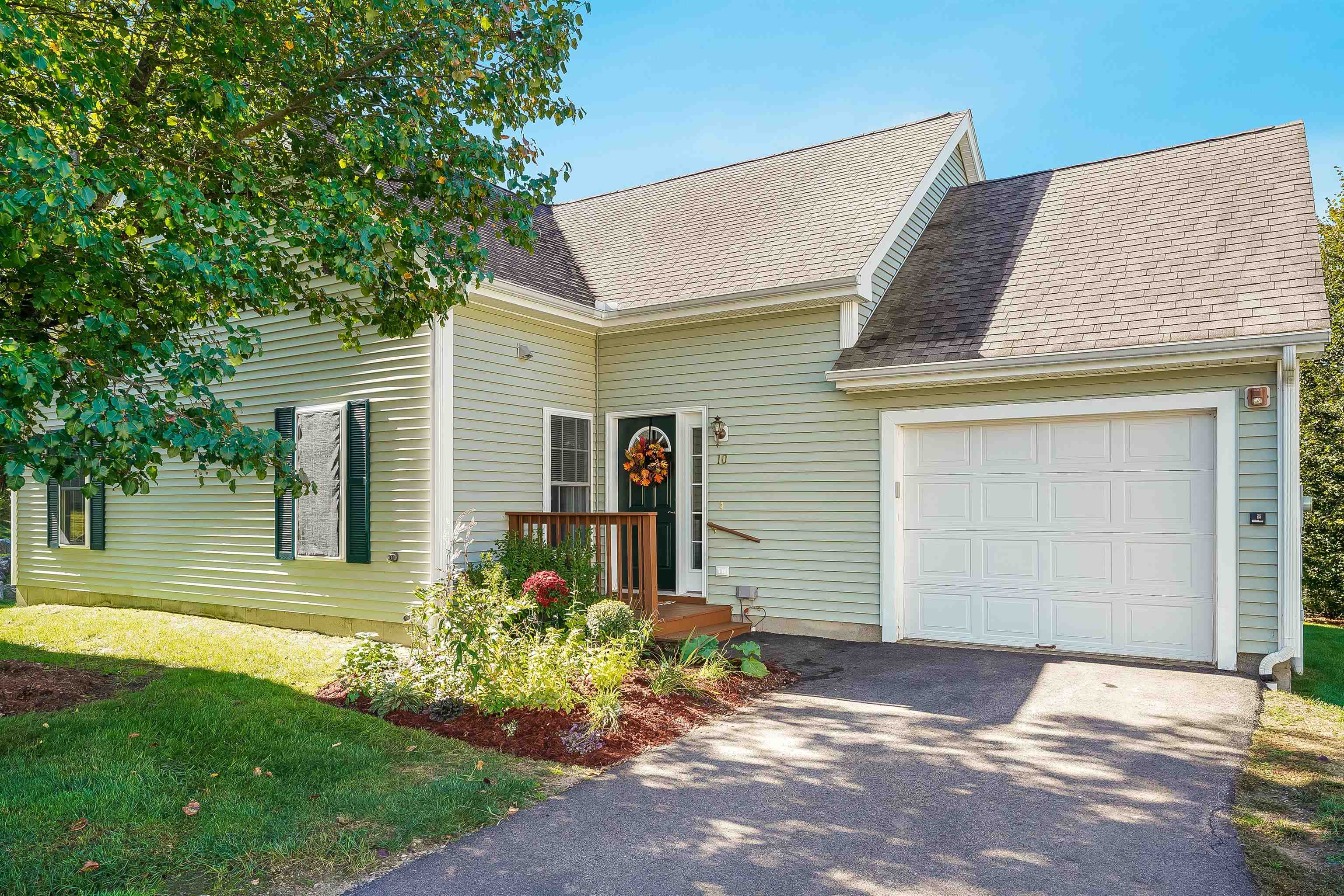 MLS 5065190: 10 Cascade Circle, Merrimack NH