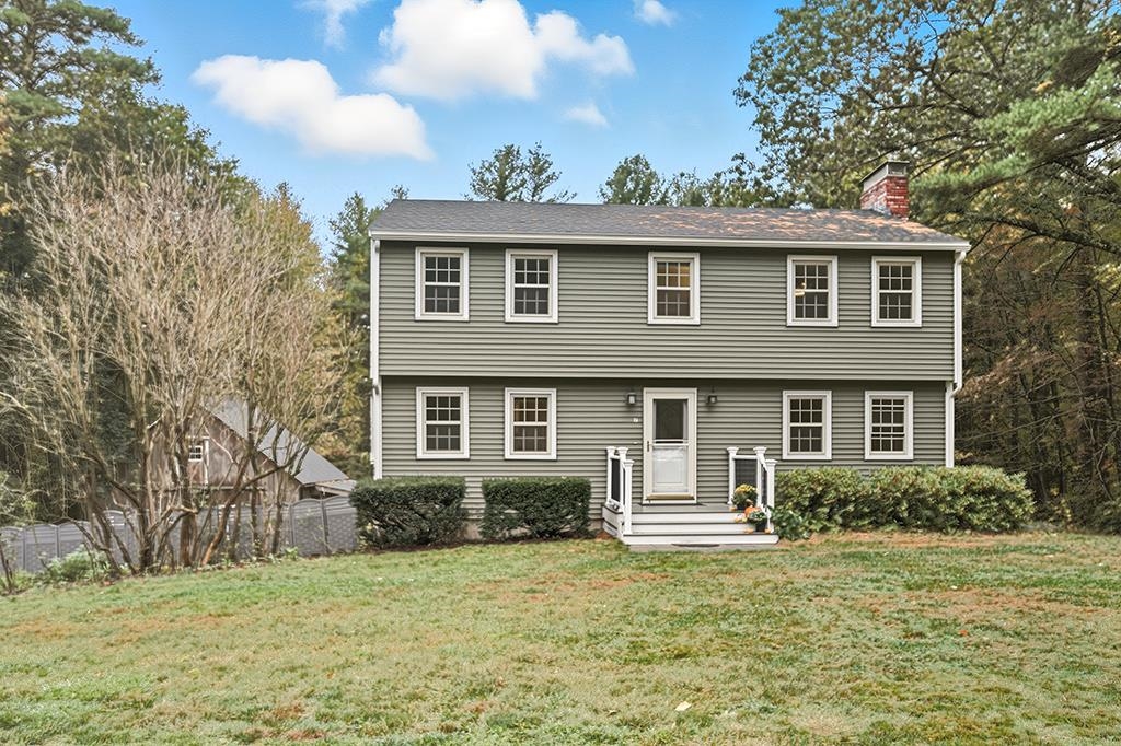 MLS 5065780: 7 Romans Road, Windham NH