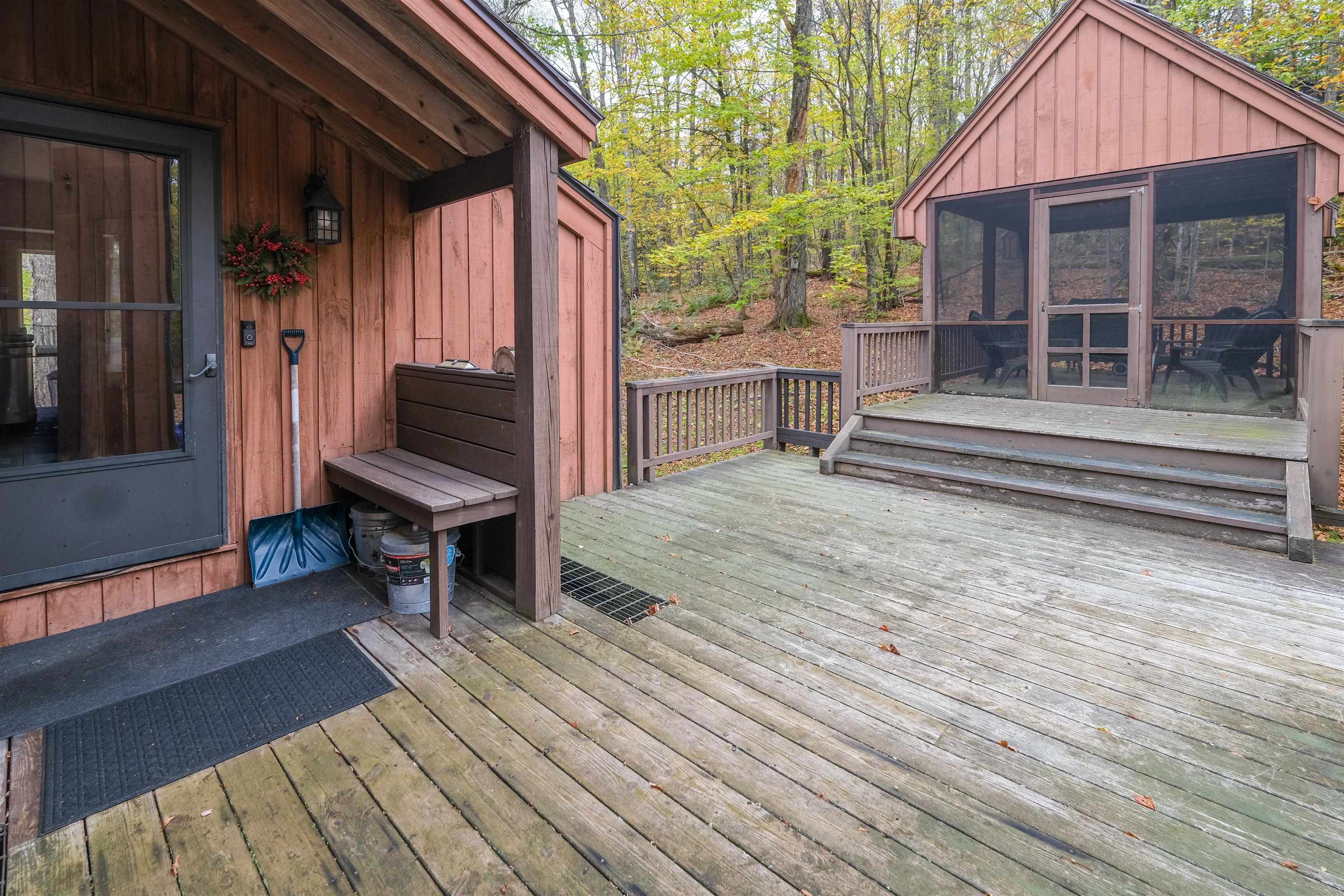 Front deck 24276180