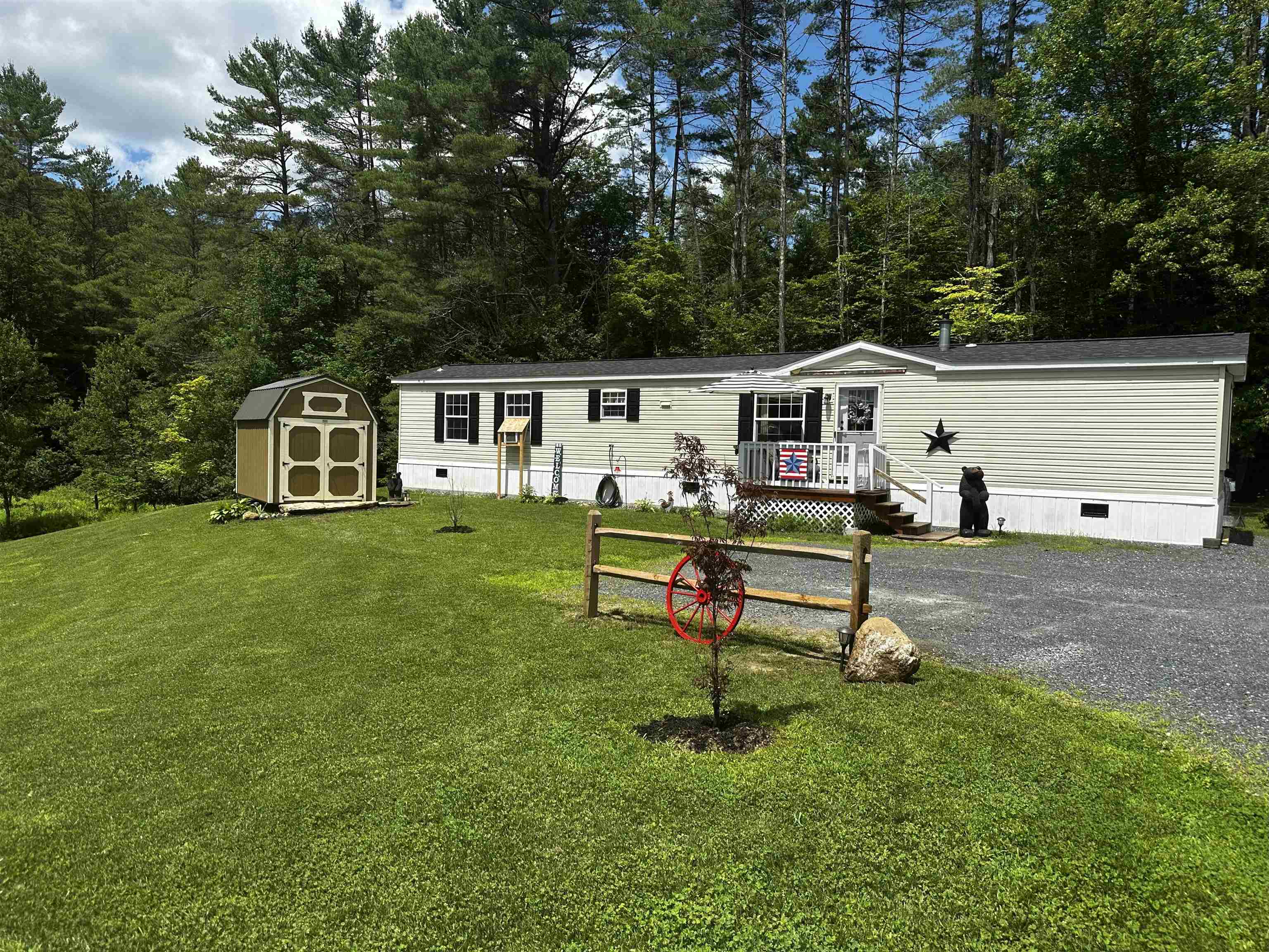 CORNISH NH Home for sale $$225,000 | $244 per sq.ft.