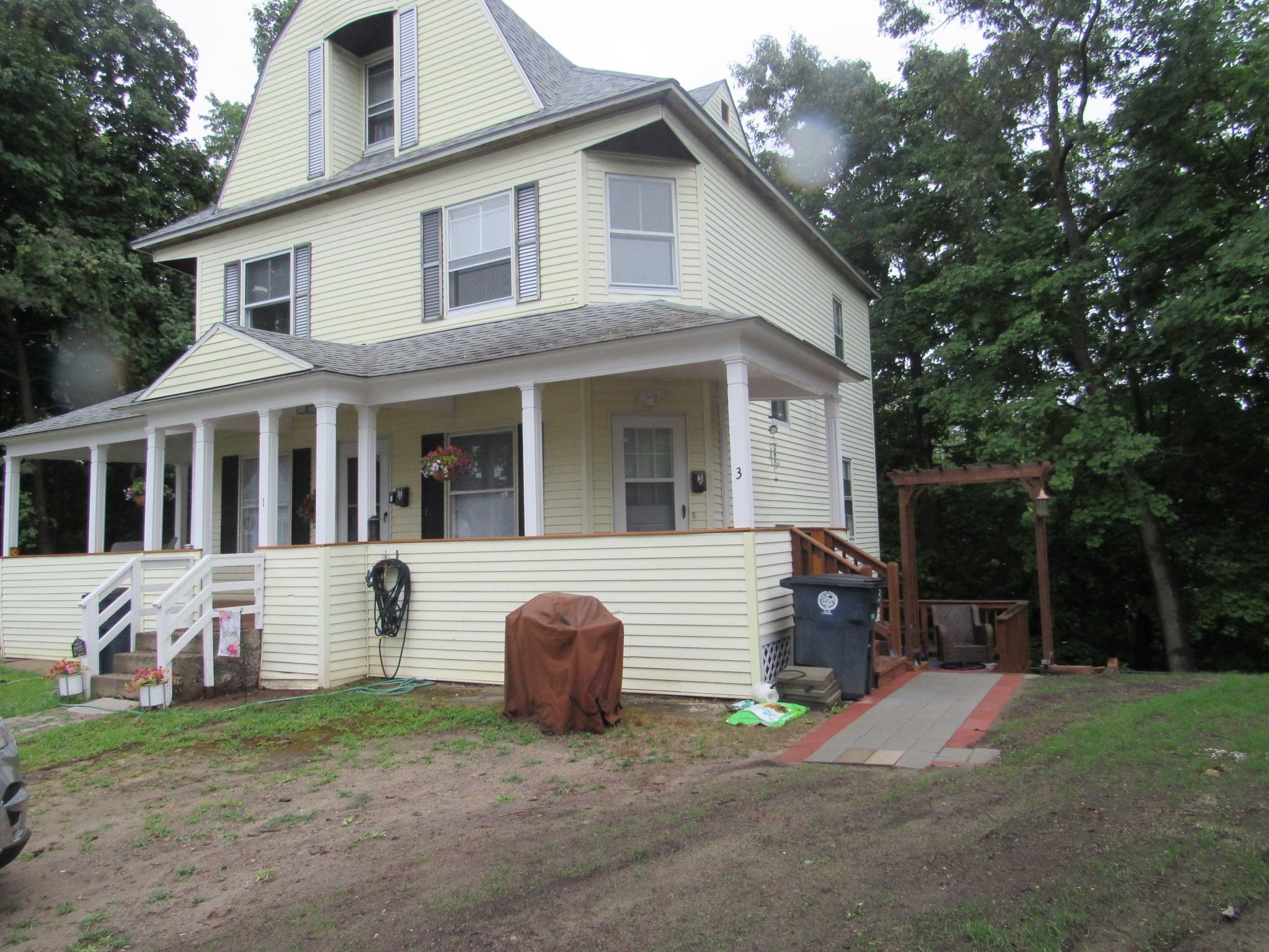 Homes for sale in Nashua, NH | 1 3 Circle Ave, Nashua, NH 03060 | MLS# 5066437