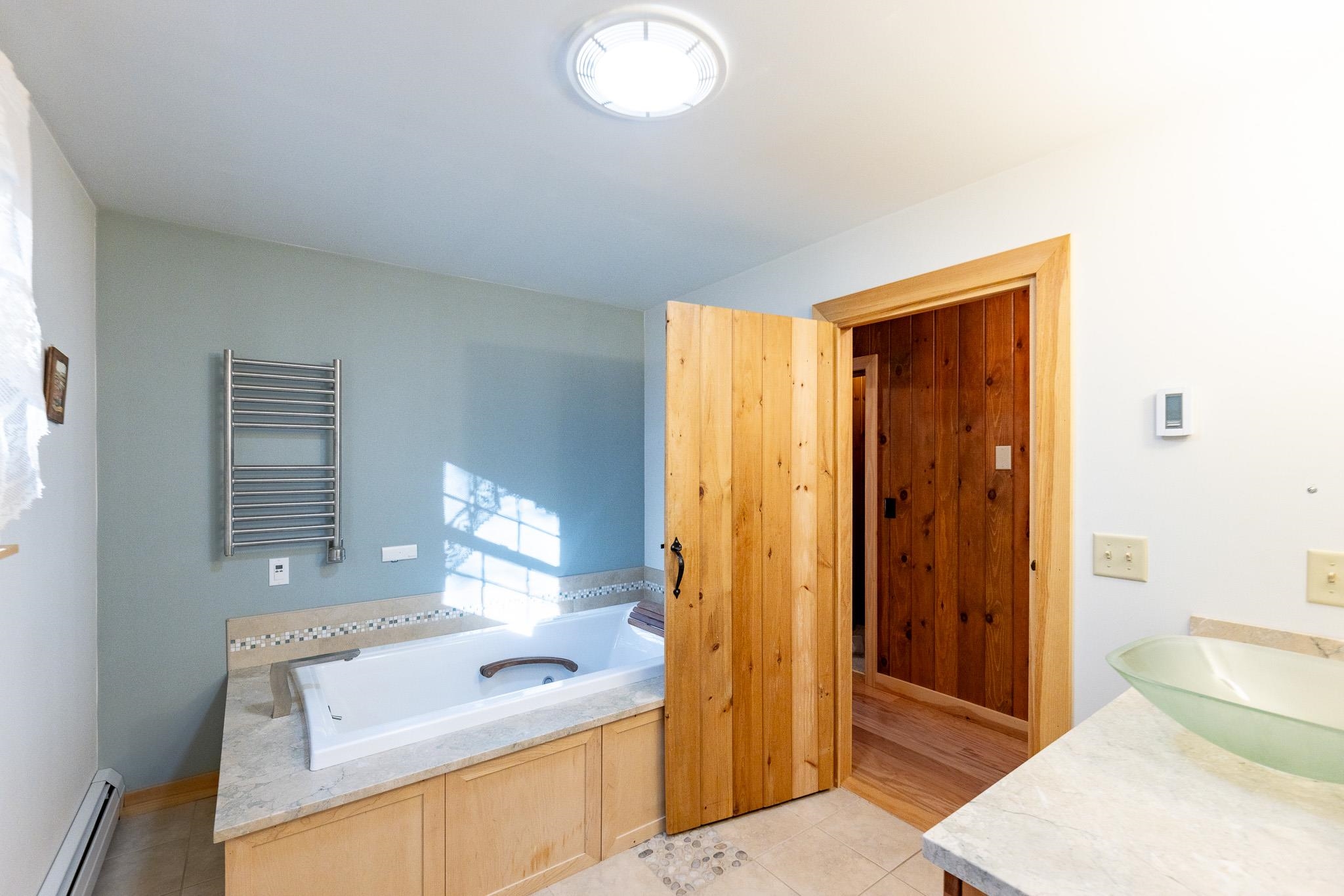 2nd Floor Bathroom
