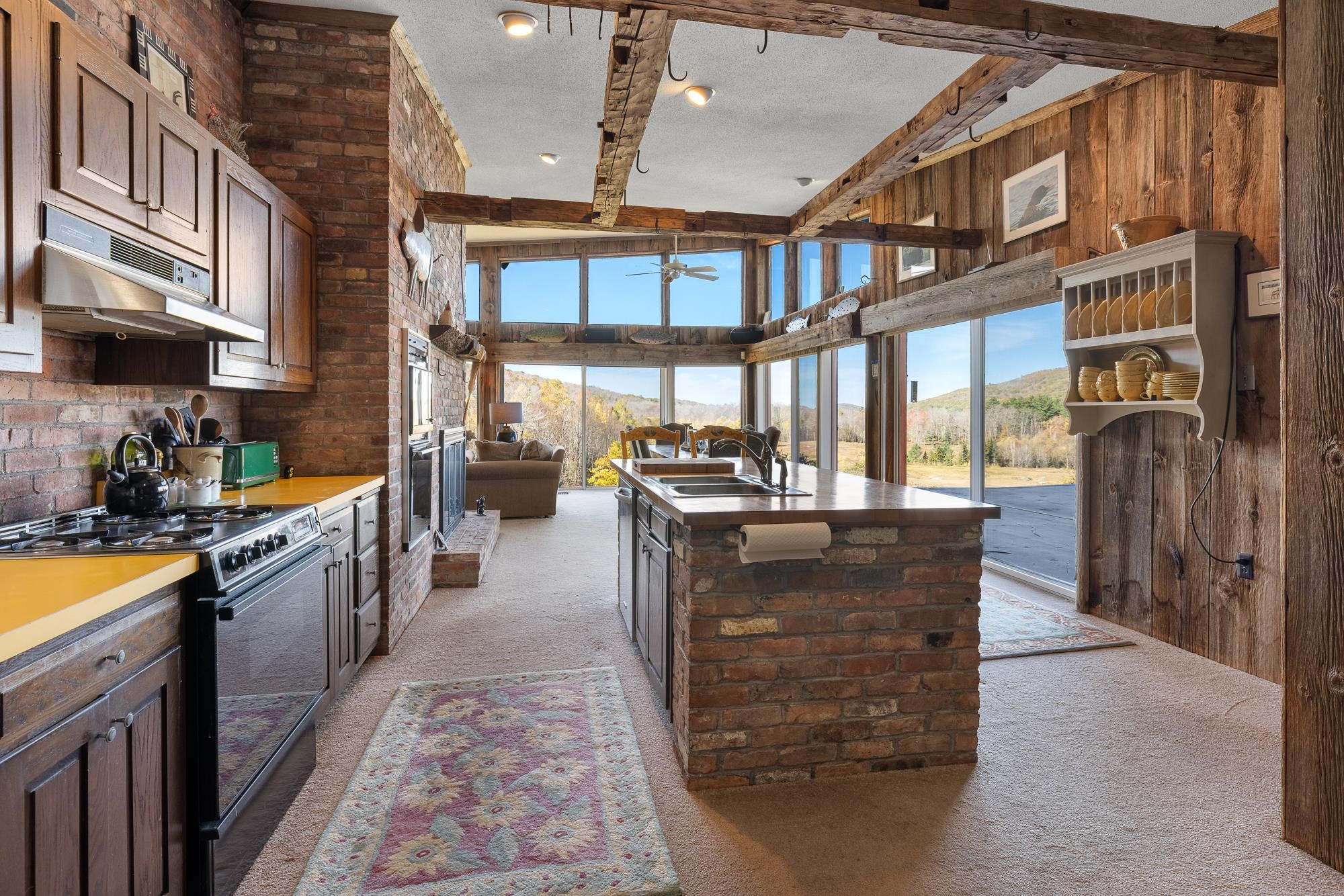 Kitchen to Dining Room