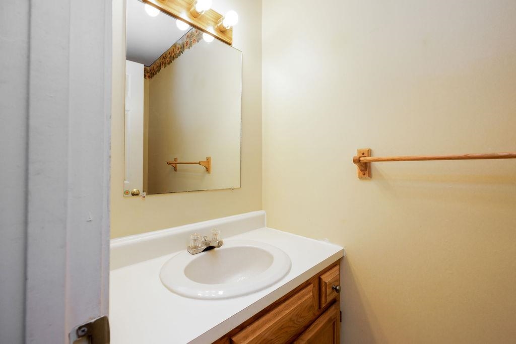 Half Bath off kitchen 24312152