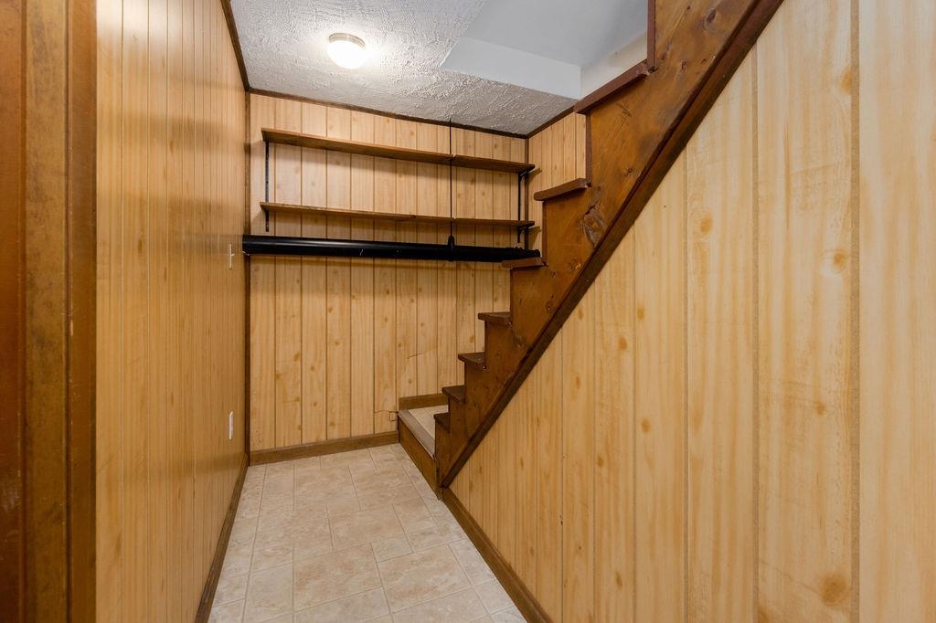 Lower level hall 24312162