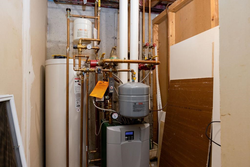 Efficient propane heat & hot water 24312167