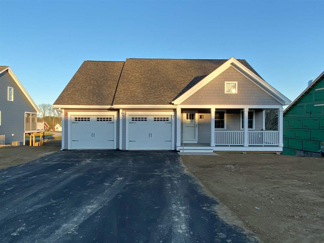 Photo of 7 Three Ponds Drive Brentwood NH 03833