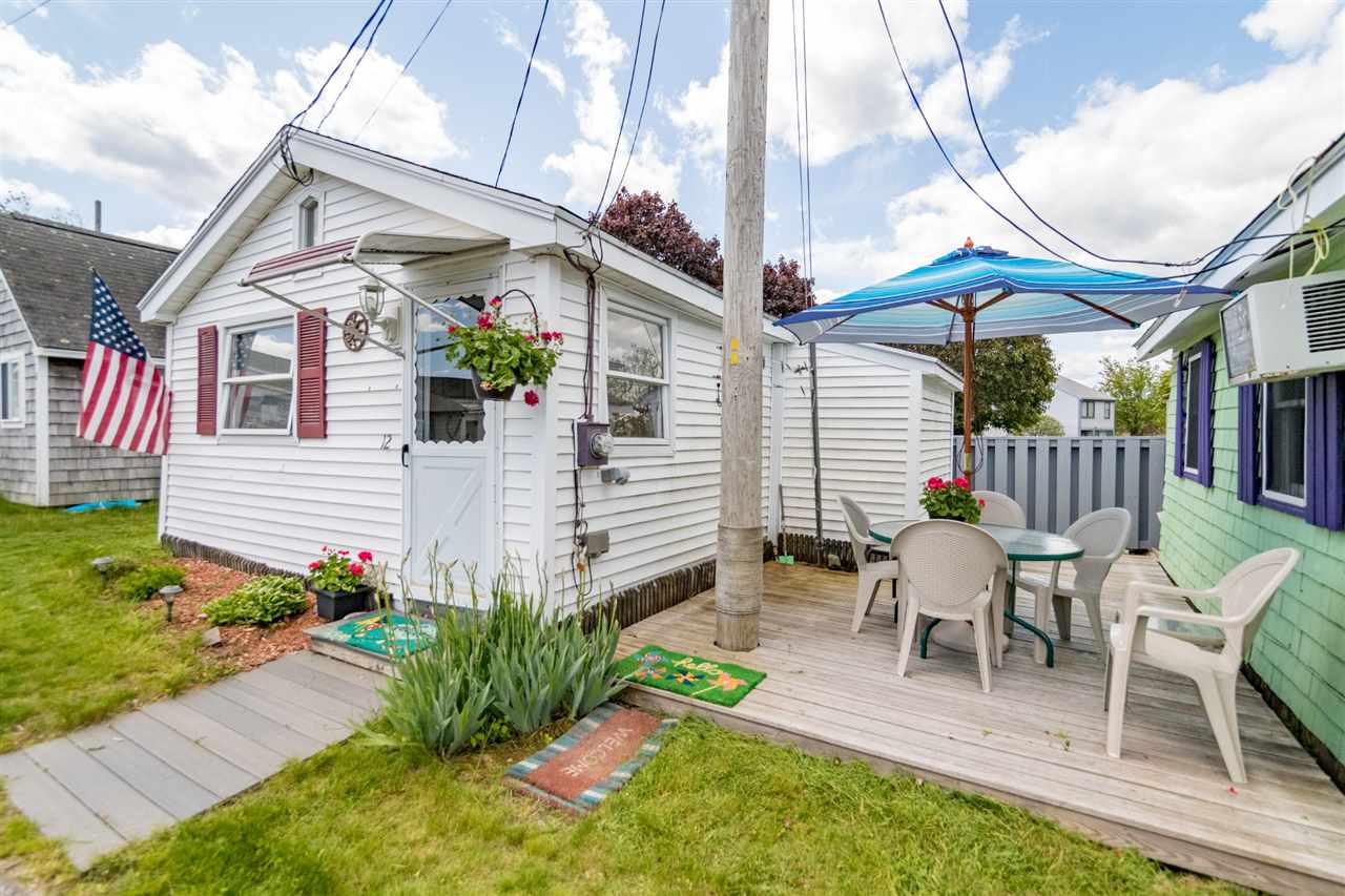 Photo of 12 Smith Avenue Hampton NH 03842