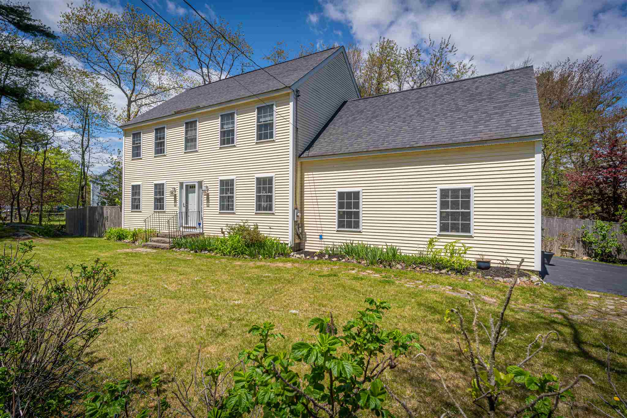 Photo of 913 Elwyn Road Portsmouth NH 03801