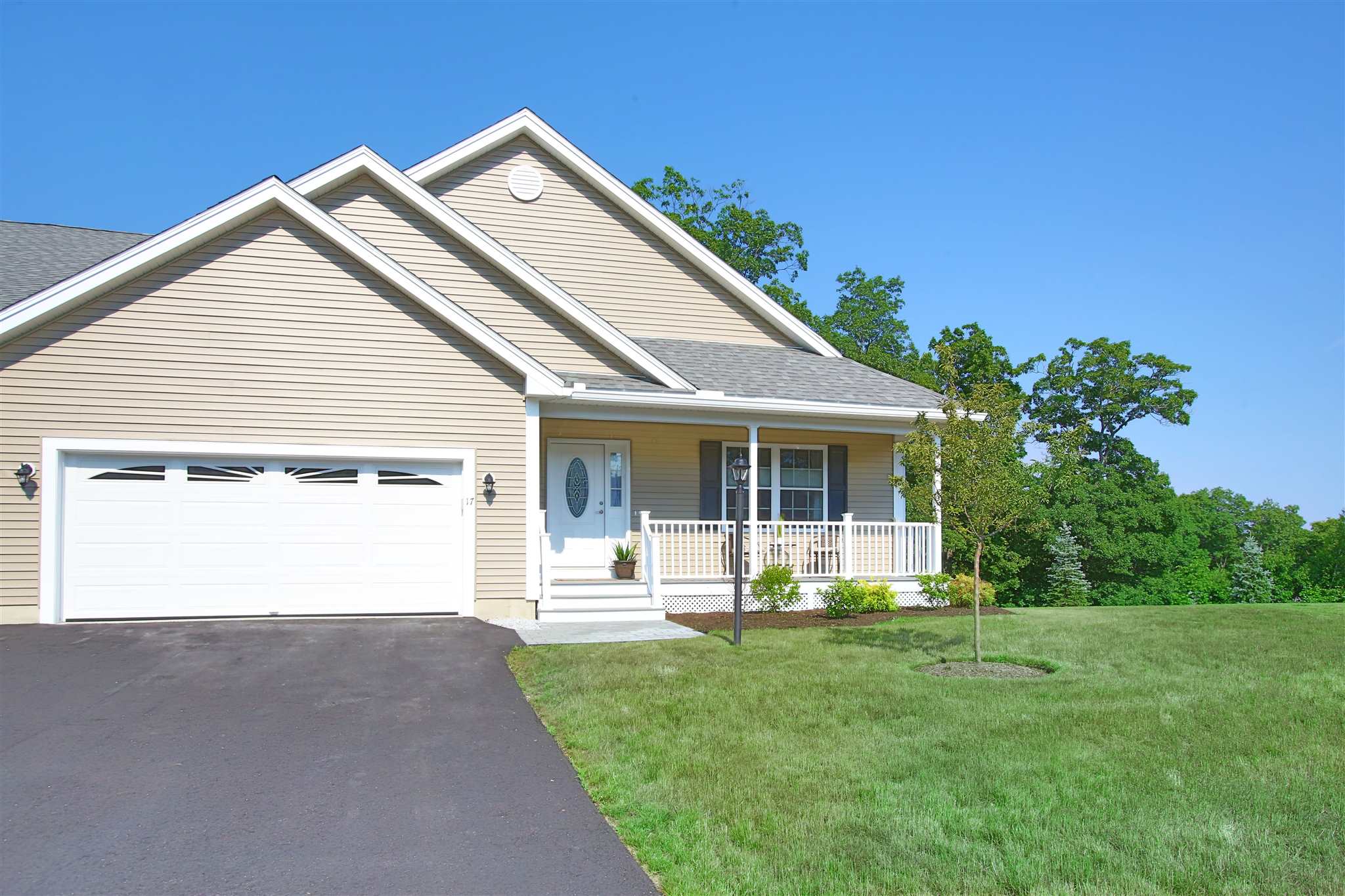 Photo of 17 Aston Hill Drive Hooksett NH 03106