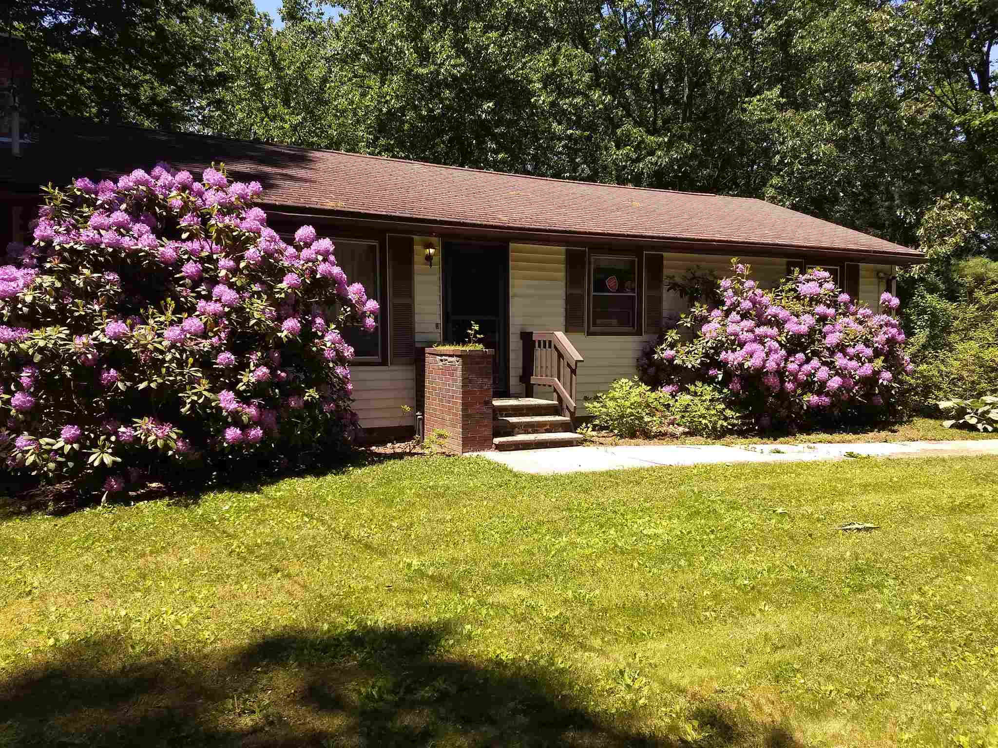 Photo of 101 S Main Street Newton NH 03858