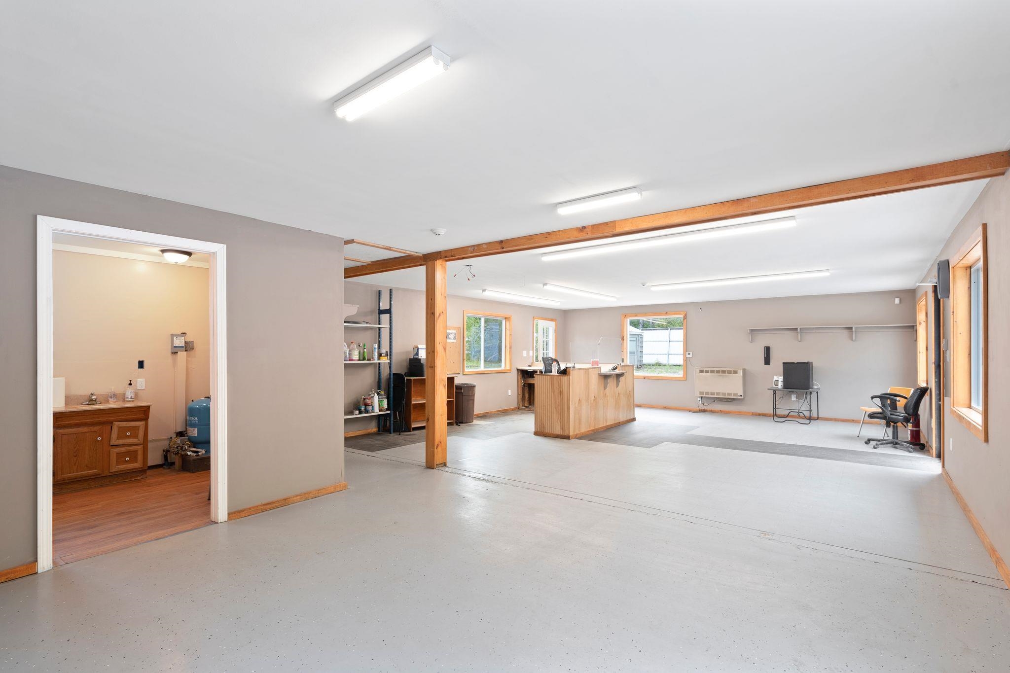 Welcoming area looking into office space 19153447