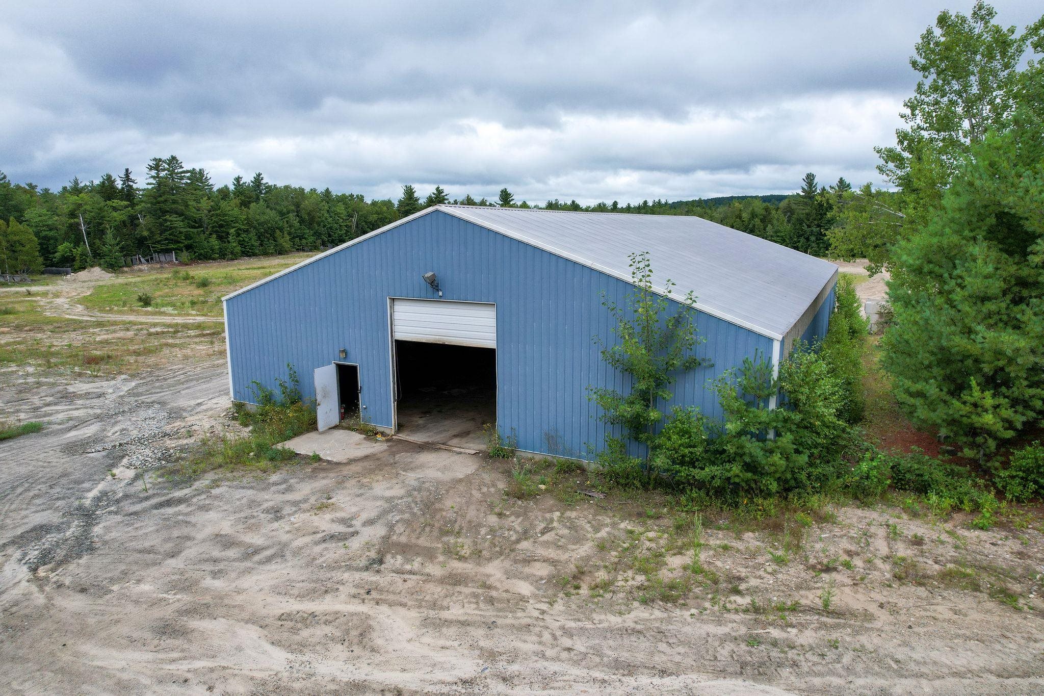 6 Thousand Sq Ft Garage 19153438