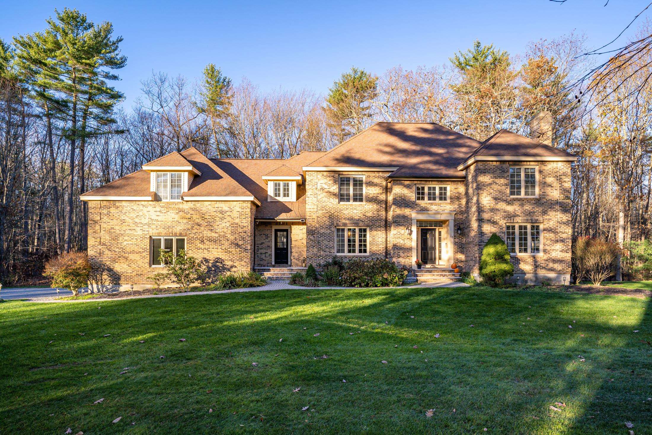 Photo of 15 Rockrimmon Road North Hampton NH 03862