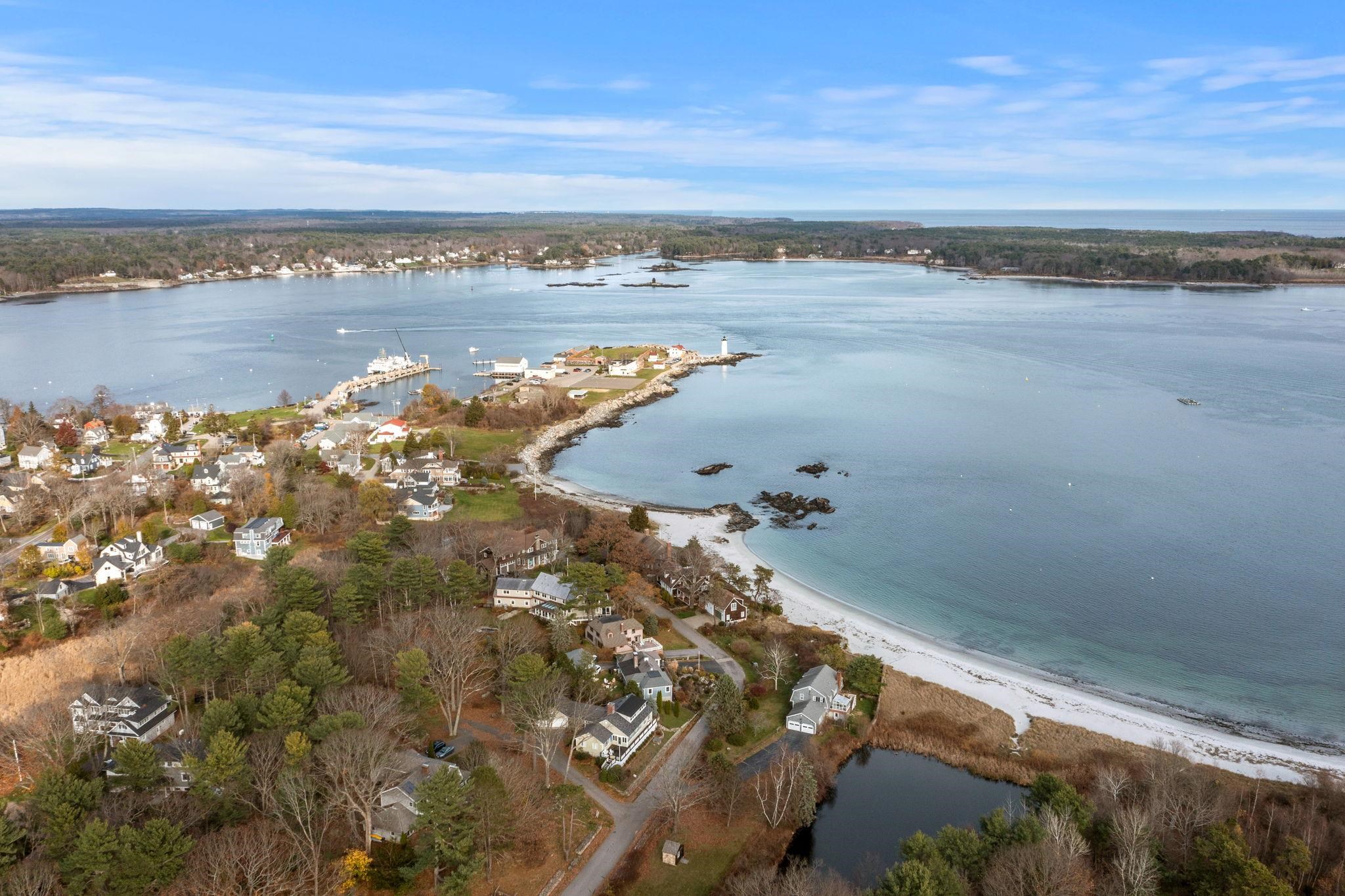 Photo of 98 Beach Hill Road New Castle NH 03854