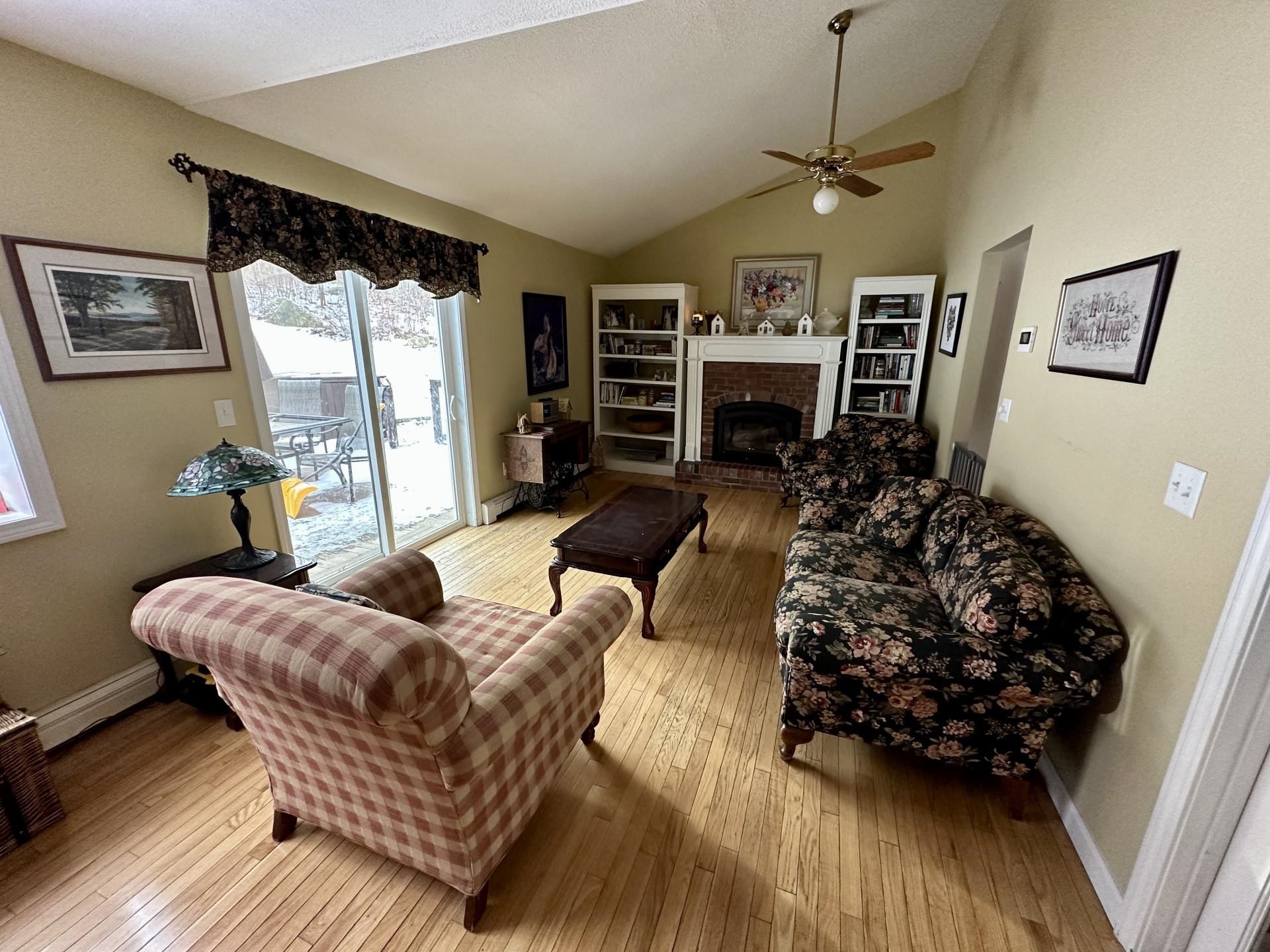 Homes for sale in Gilford, NH | 114 Irish Setter Ln, Gilford, NH 03249 | MLS# 4945493