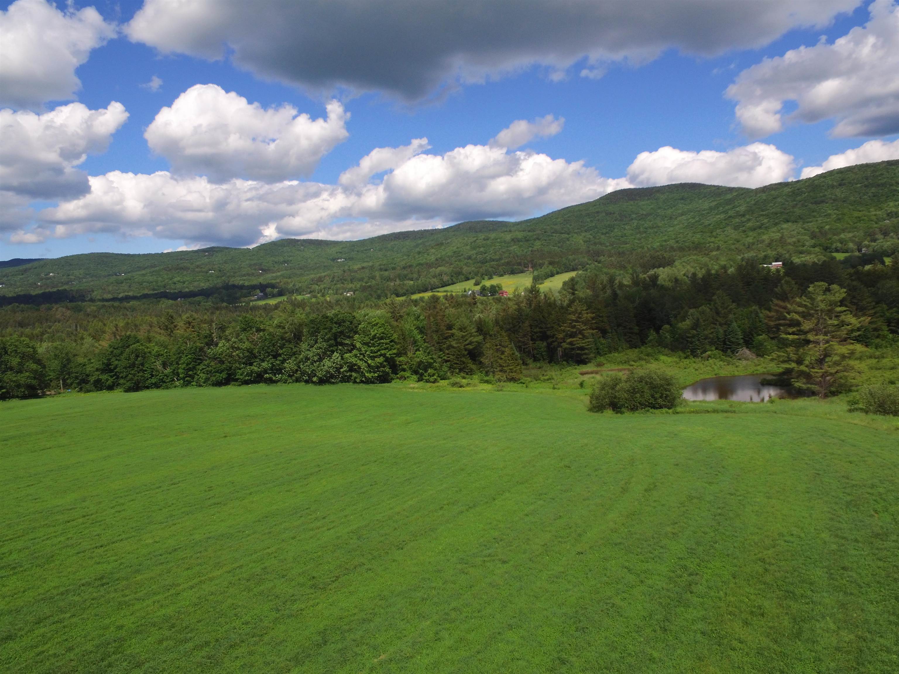 EAST TOWARDS SENOR ROAD 19885165