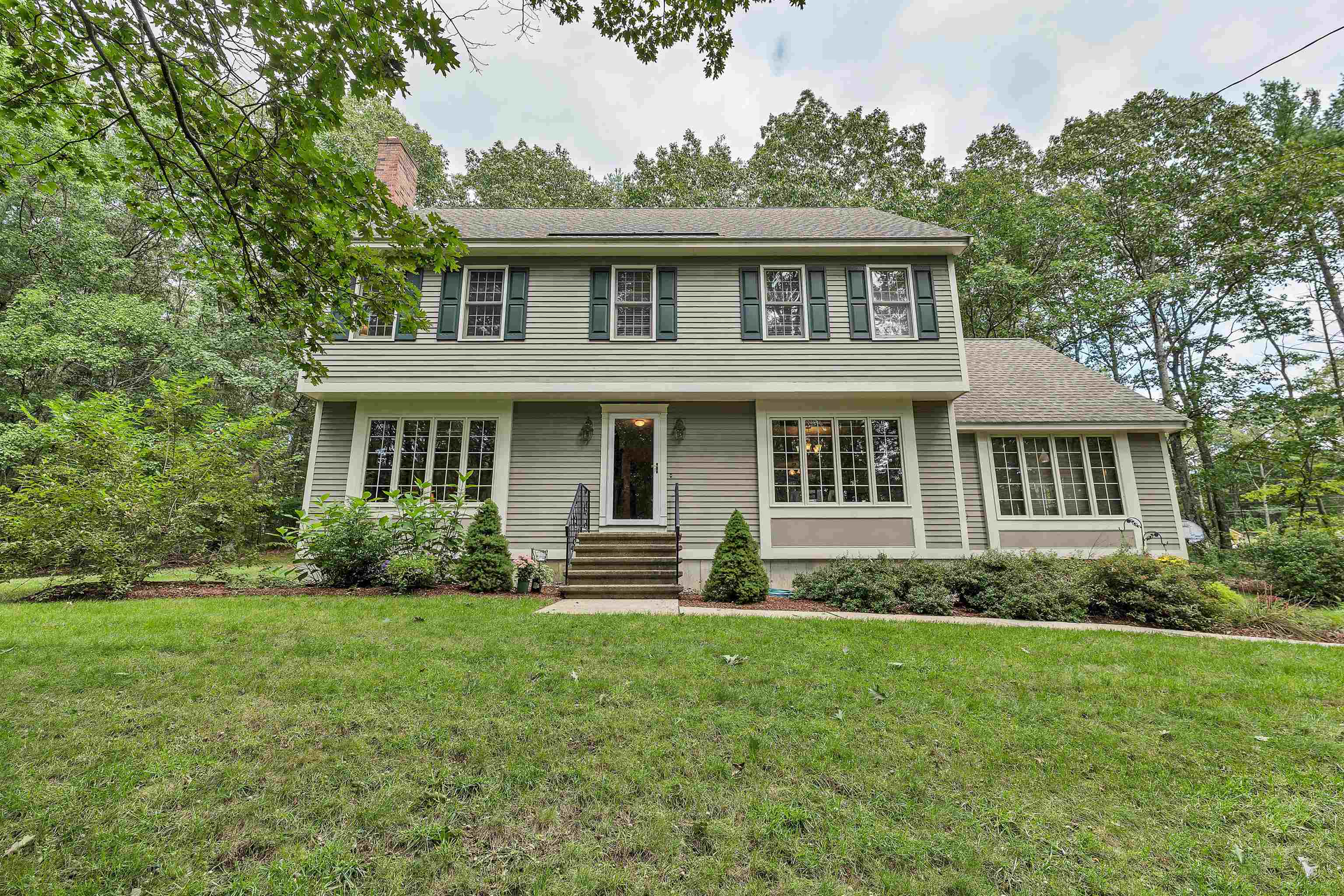 Photo of 124 Kendall Pond Road Windham NH 03087