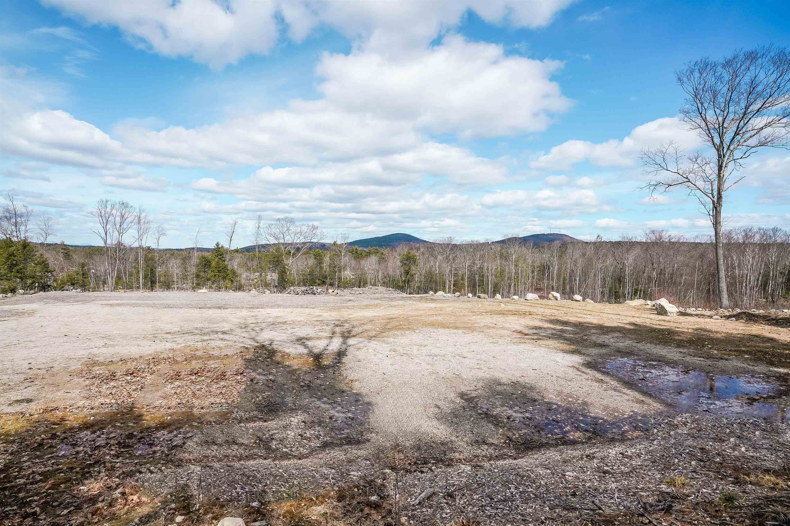 32-1 Chestnut Hill Rd, New Boston, NH 03070